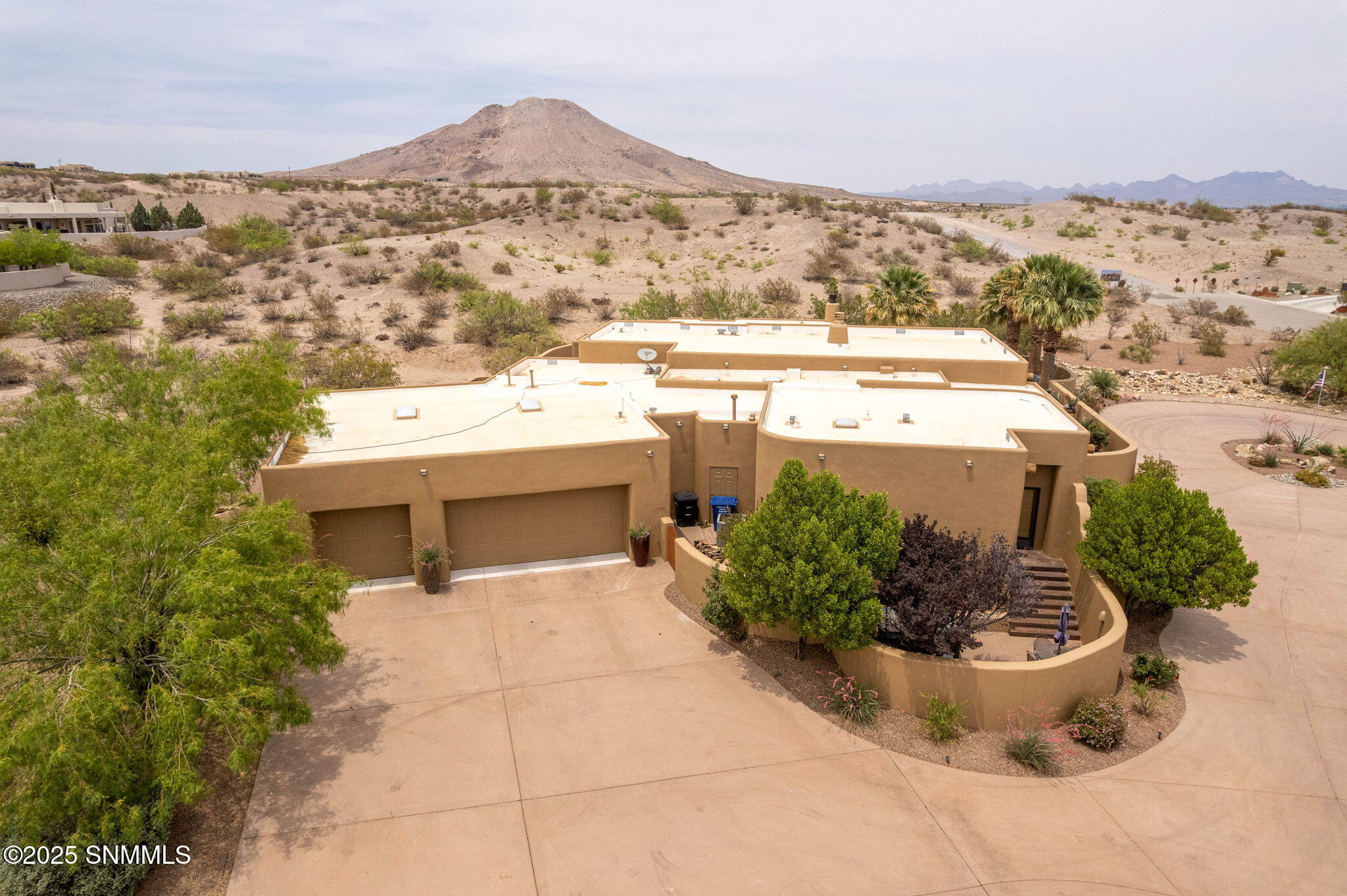 85-web-or-mls-Snappin Homes (Renoir8095)