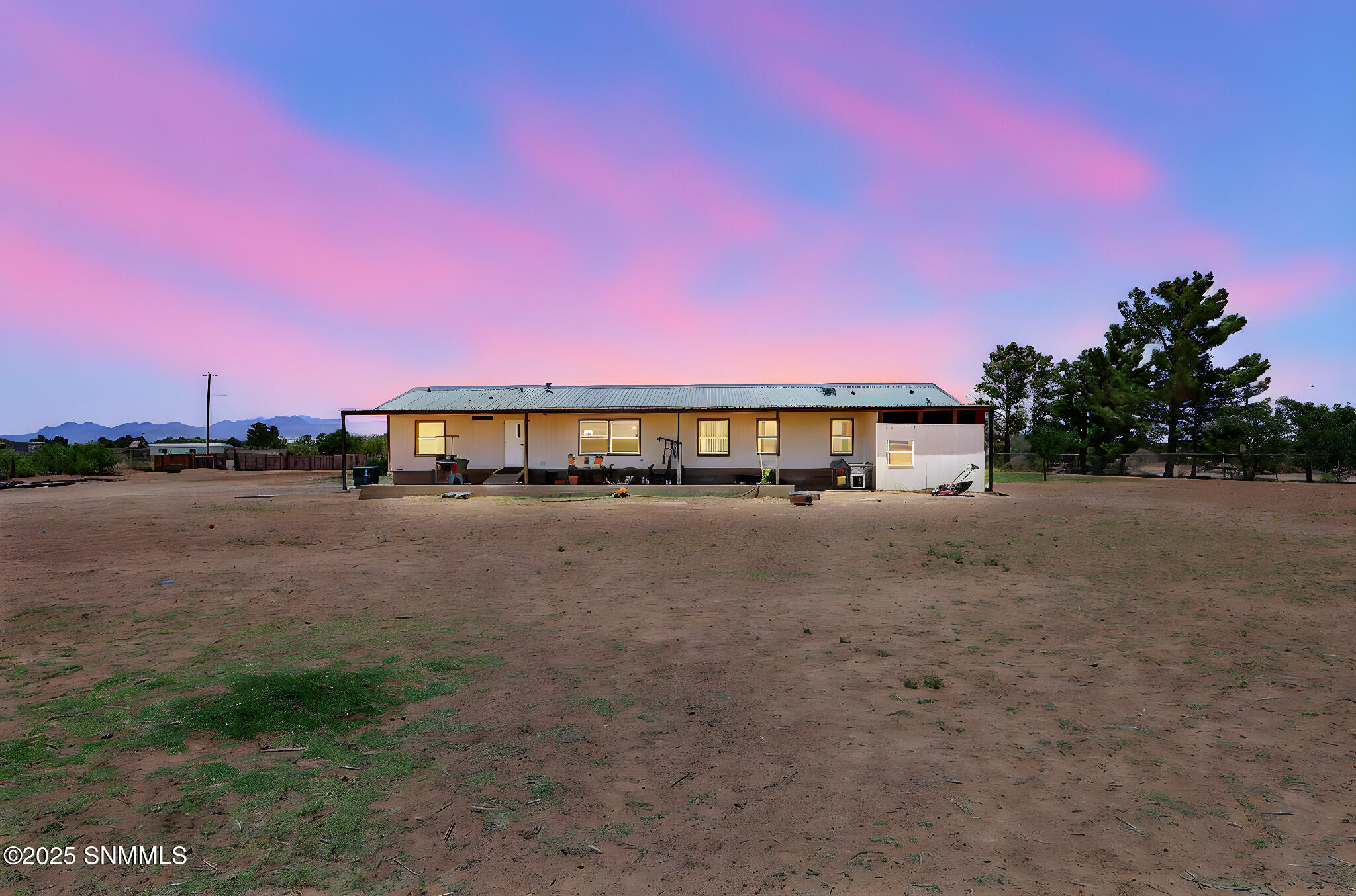 52-web-or-mls-IMG_8685 day to dusk