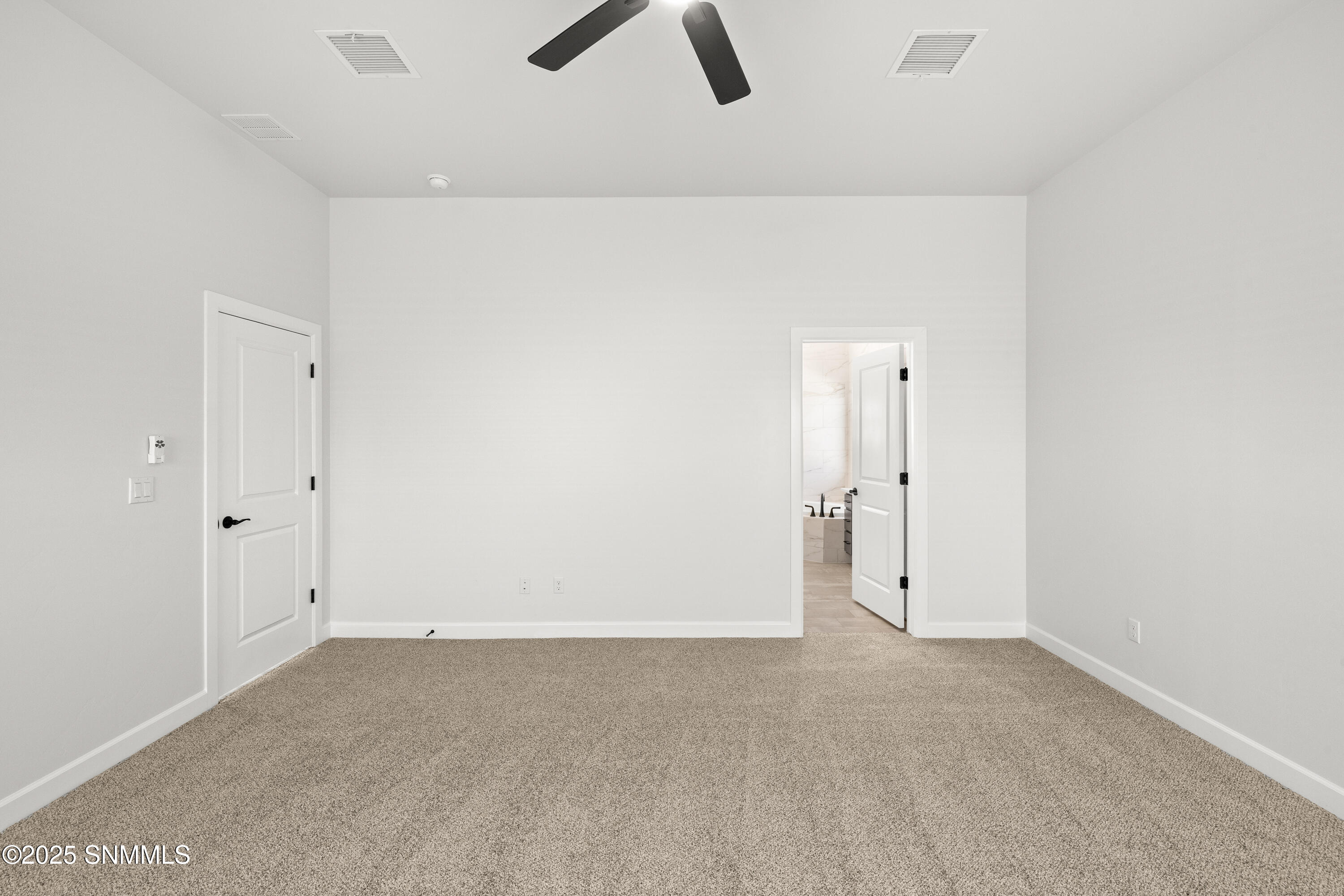 3906-Royal-View-MLS-Camera-Guy-14