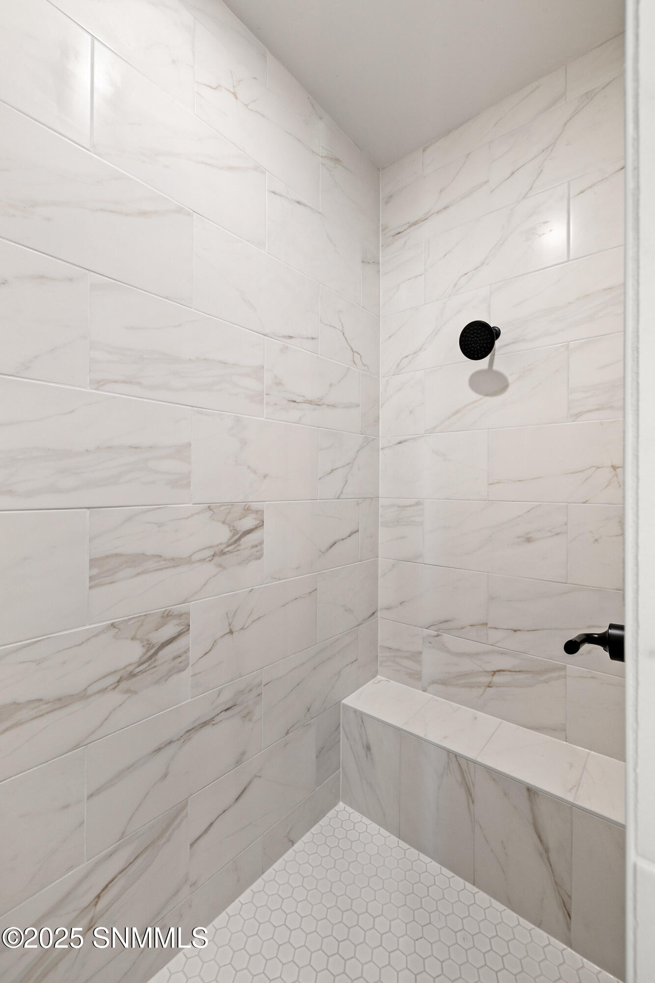 3906-Royal-View-MLS-Camera-Guy-17