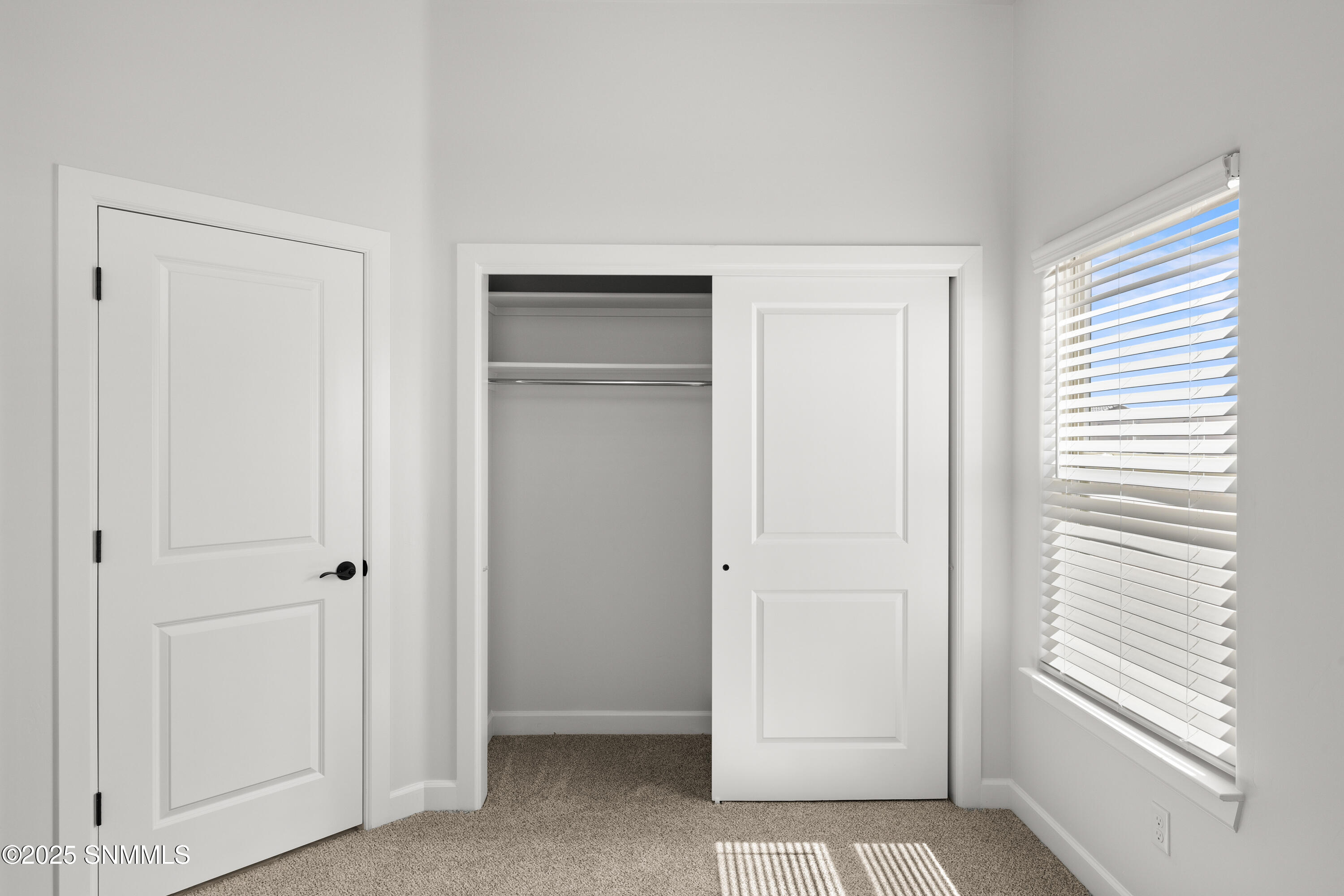 3906-Royal-View-MLS-Camera-Guy-22