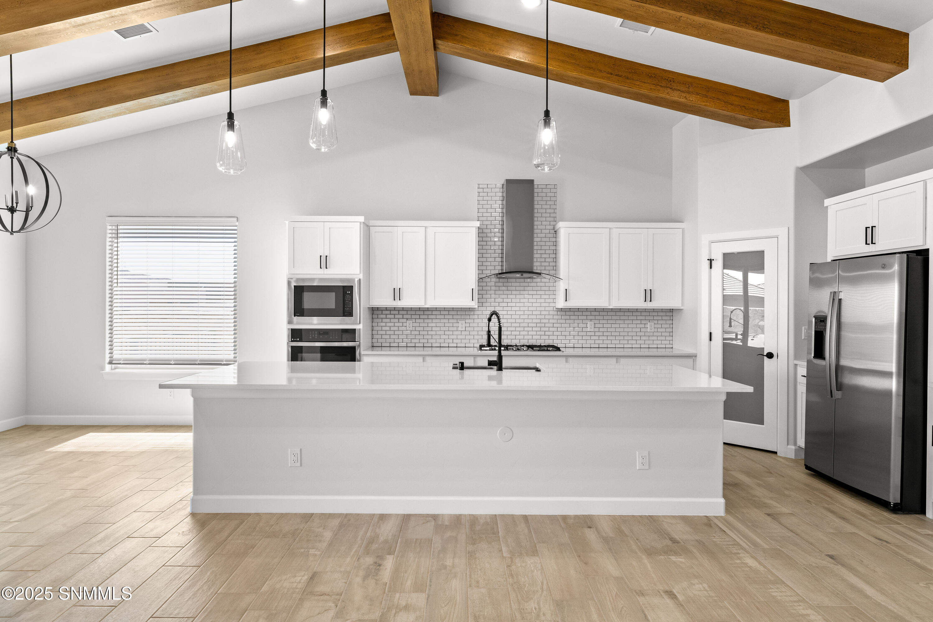 3906-Royal-View-MLS-Camera-Guy-8