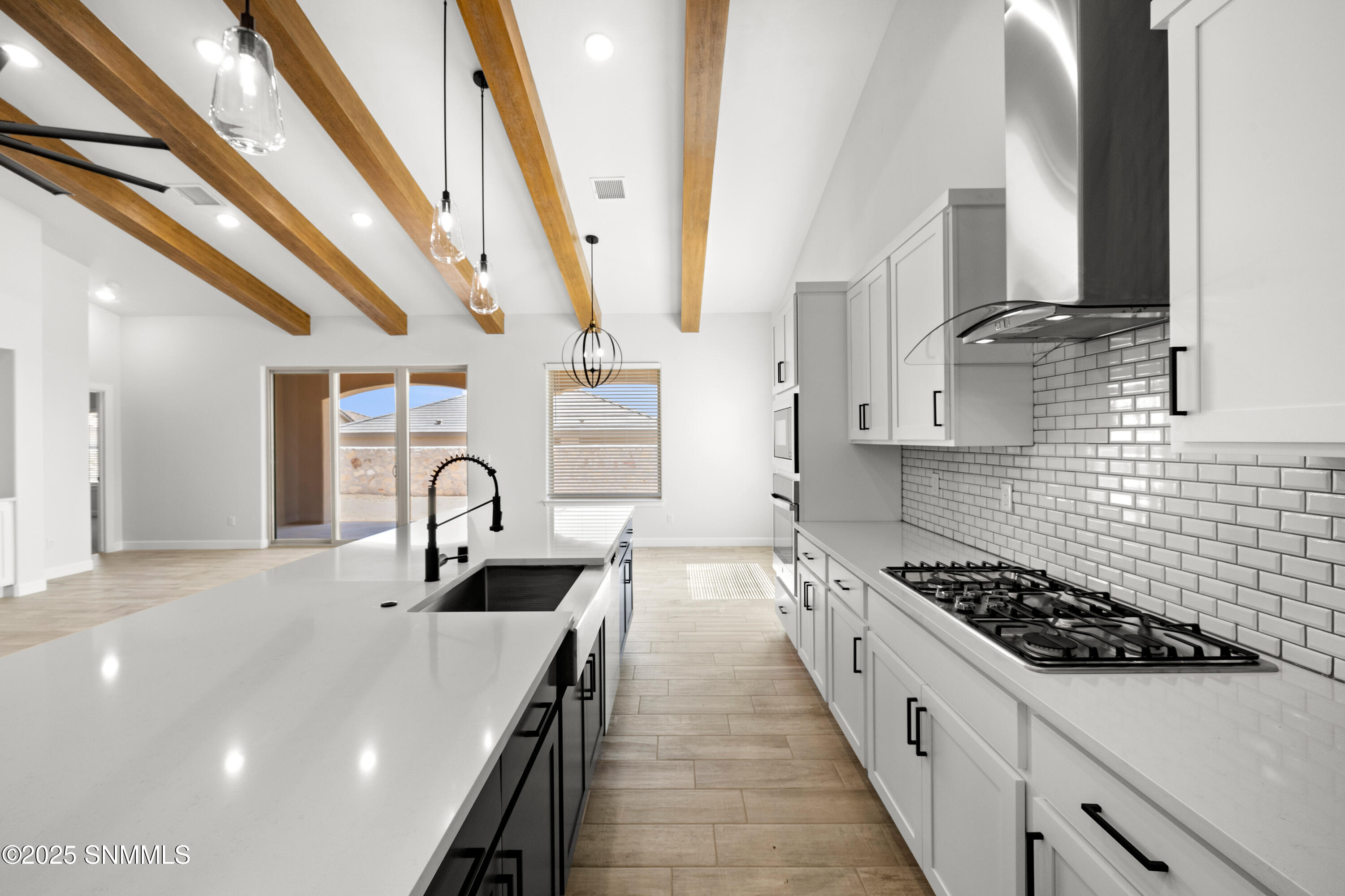 3906-Royal-View-MLS-Camera-Guy-10