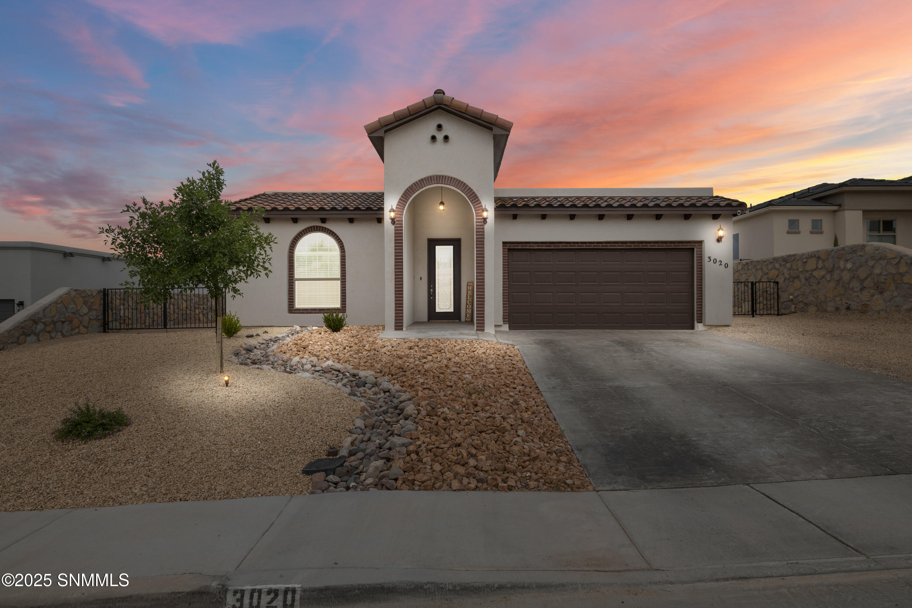 3020-E.-Springs-MLS-Camera-Guy-2