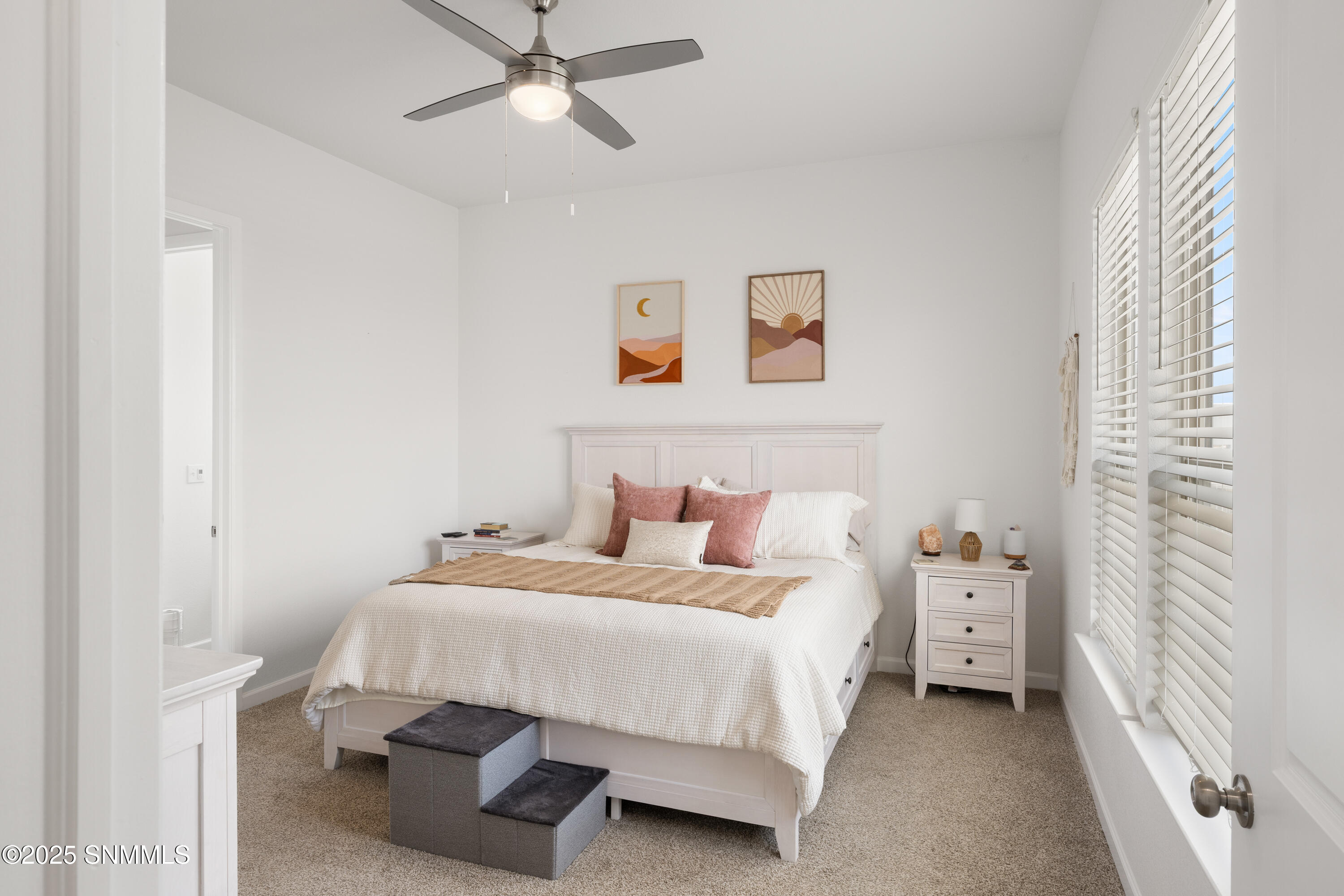 3020-E.-Springs-MLS-Camera-Guy-19