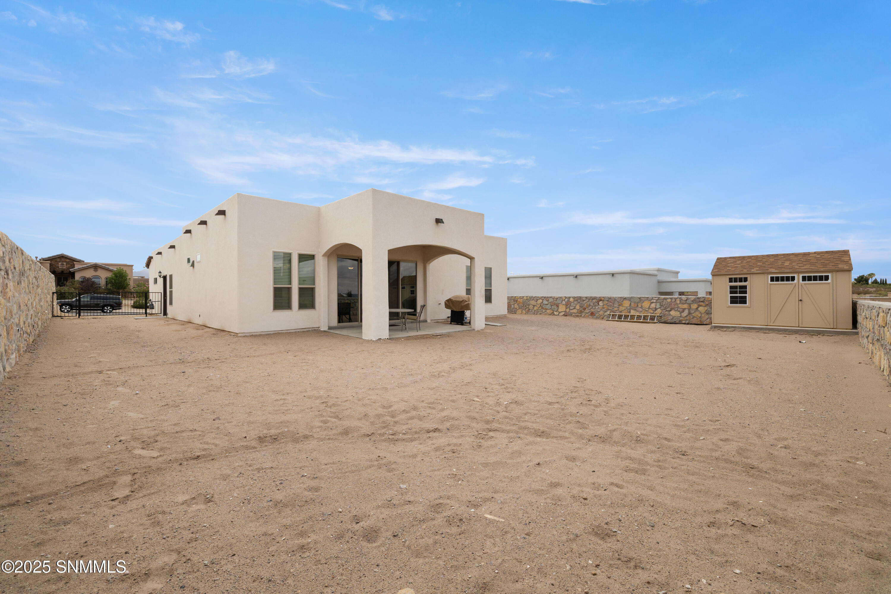 3020-E.-Springs-MLS-Camera-Guy-28