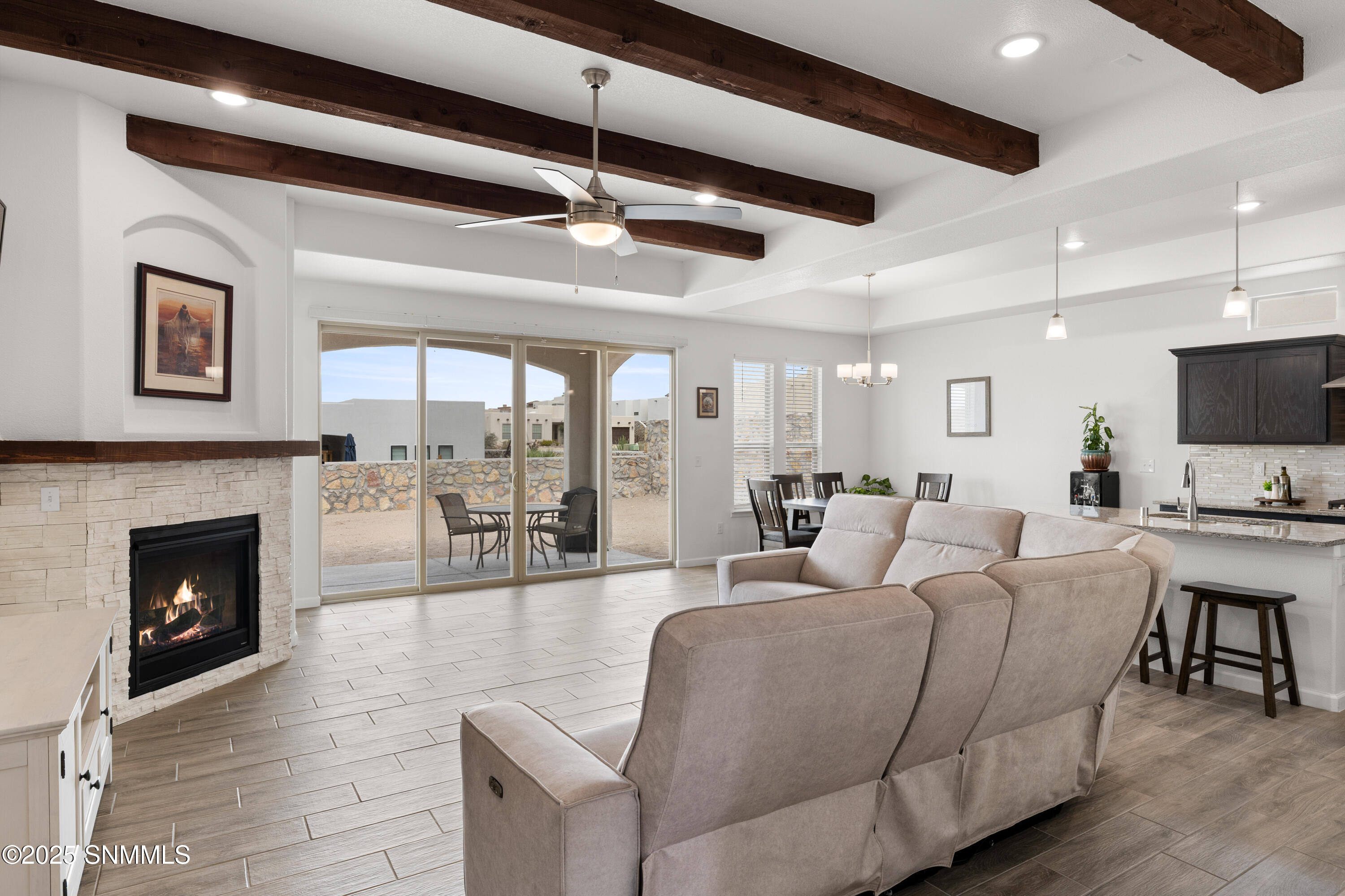 3020-E.-Springs-MLS-Camera-Guy-7