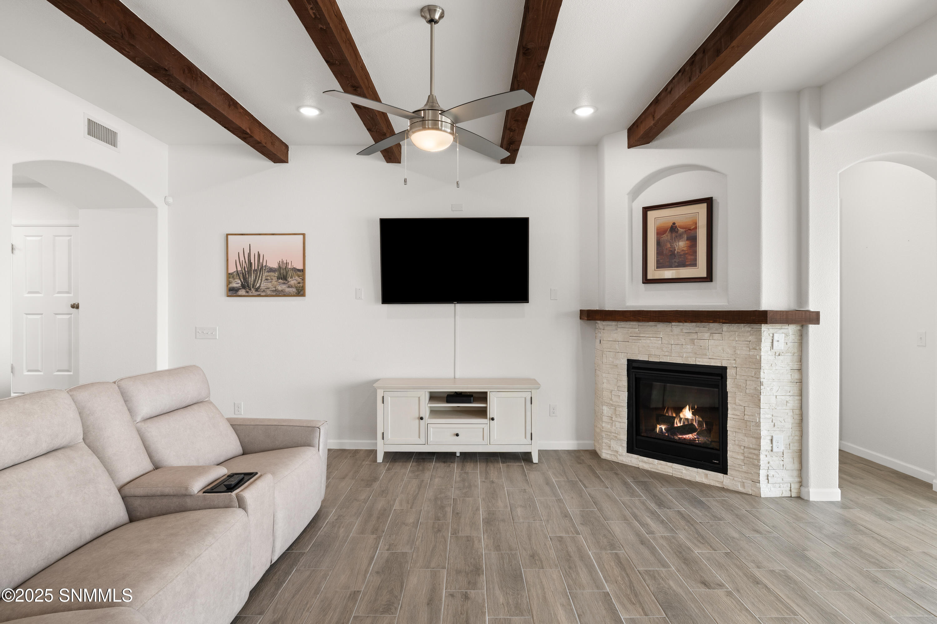 3020-E.-Springs-MLS-Camera-Guy-8