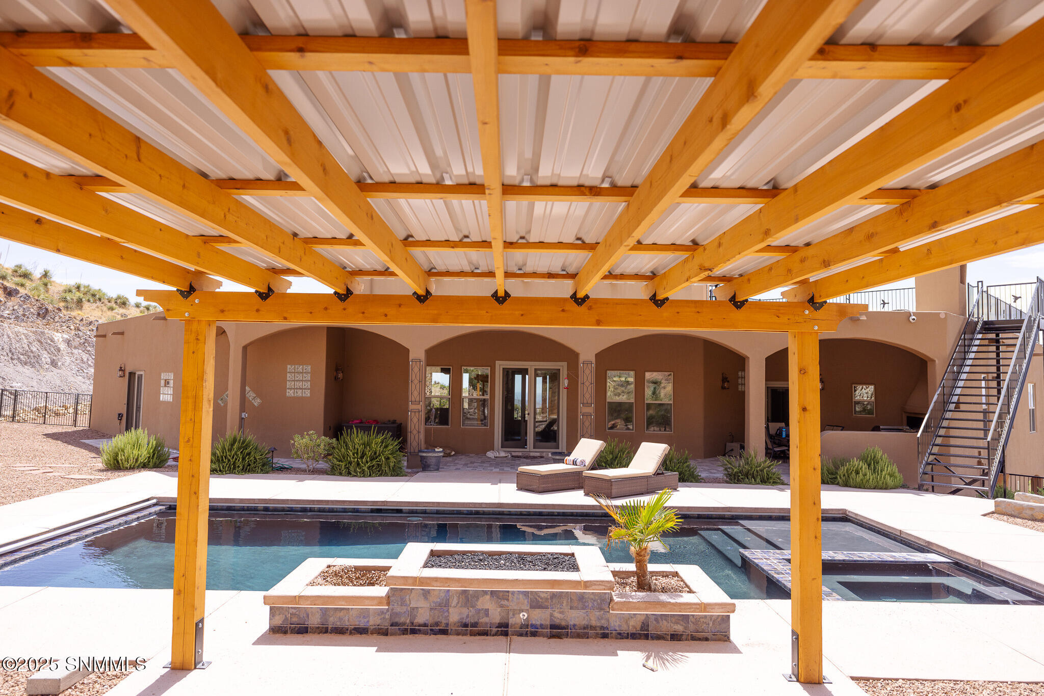 CW back of home with pool B541D6EC-D244-