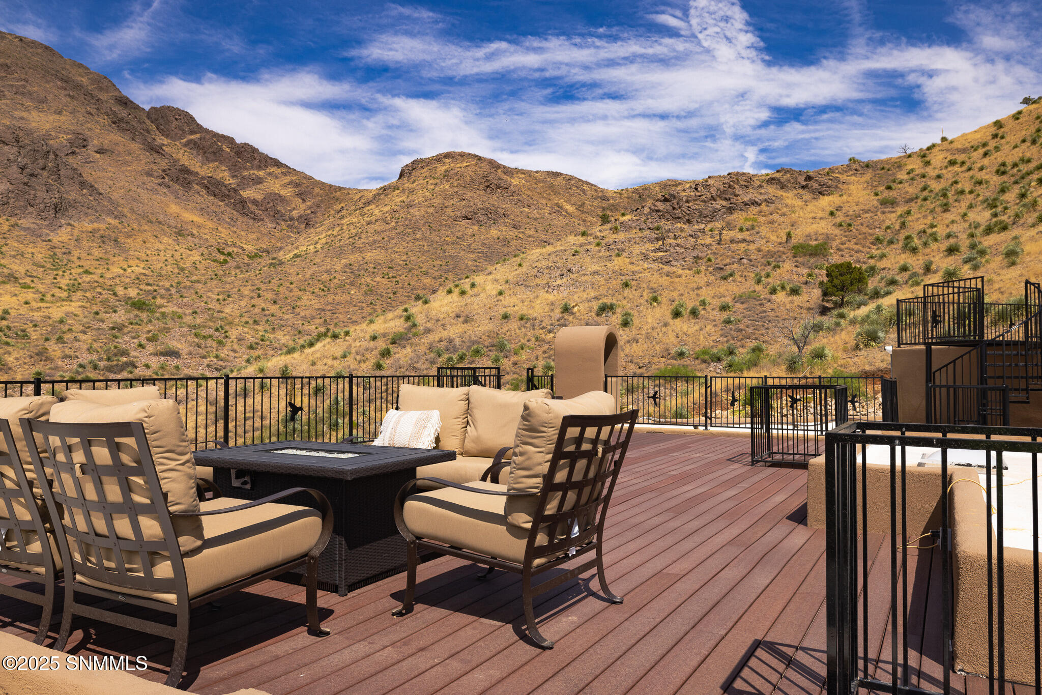 CW roof deck C7E9684C-2D6B-4D38-A0A6-E1E