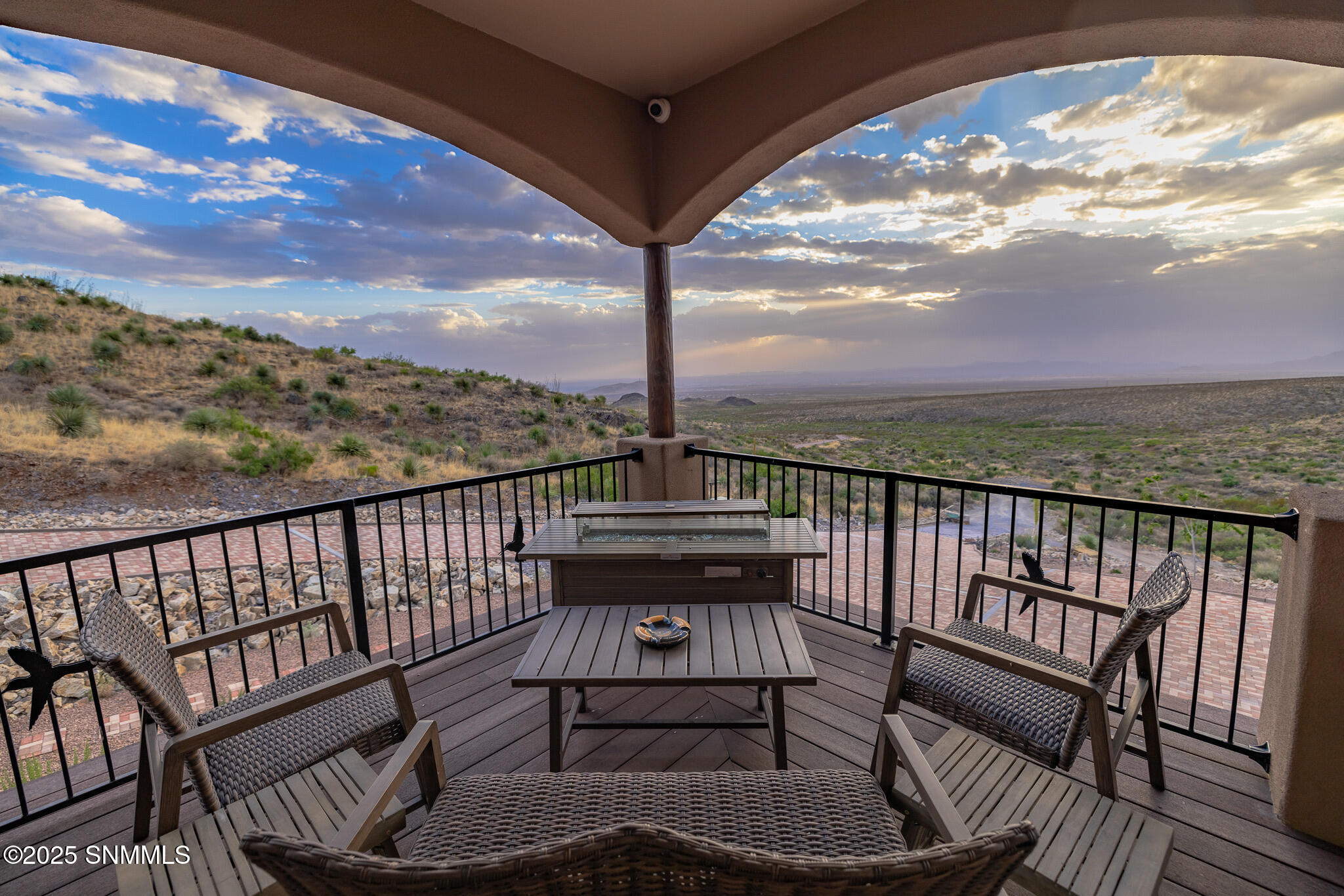 CW corner deck CB283F38-BCA8-4D3F-9077-8