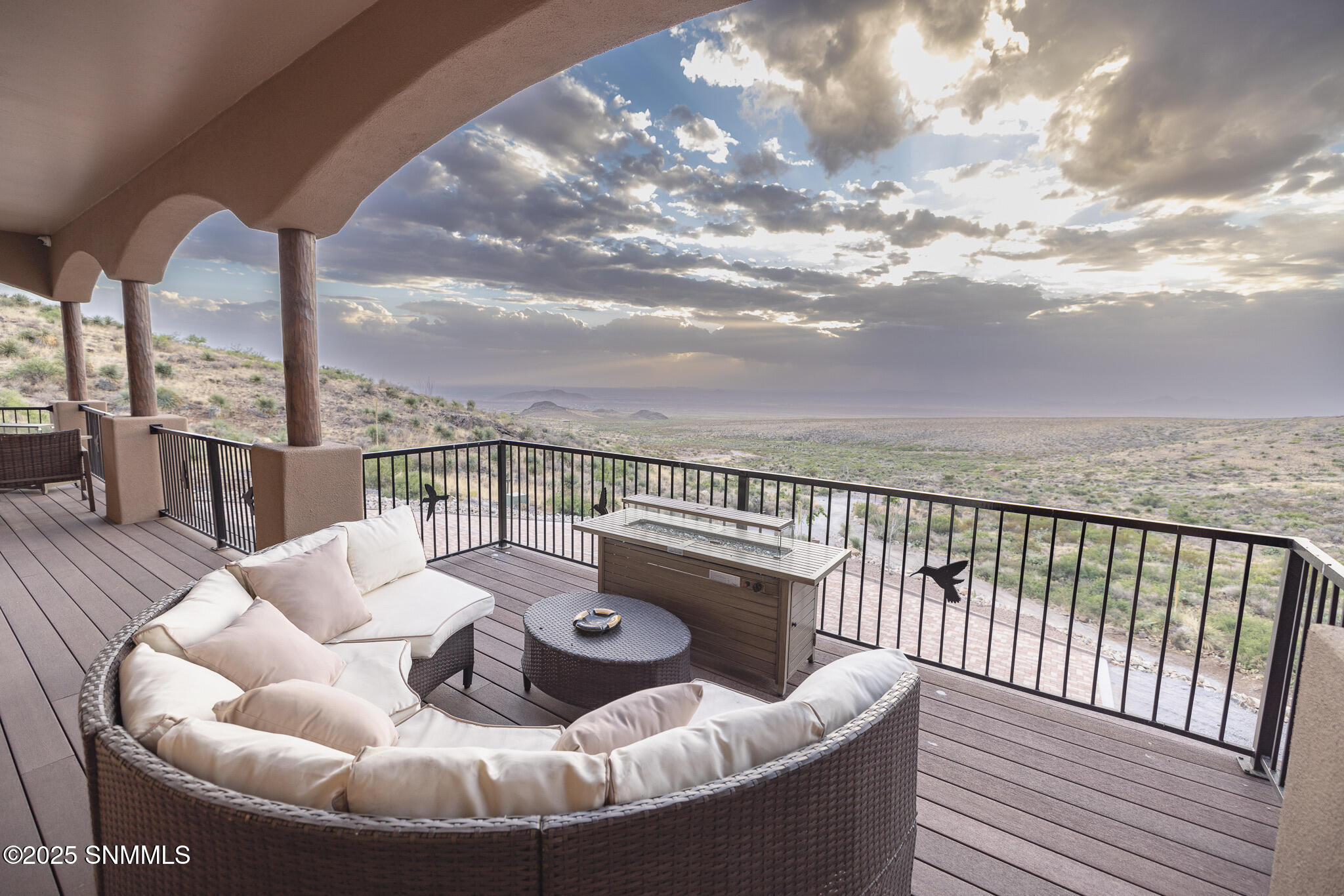 CW circle seating deck