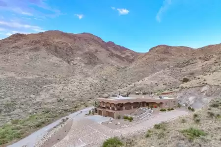 12705 Chuck Wagon Road, Las Cruces, New Mexico 88011, 5 Bedrooms Bedrooms, ,2 BathroomsBathrooms,Residential,For Sale,Chuck Wagon,2501923
