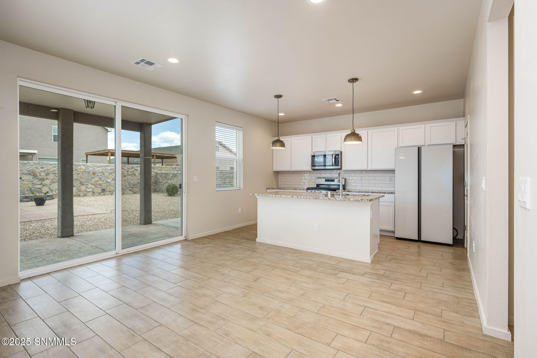 9-web-or-mls-Snappin Homes (Kailasa4974)