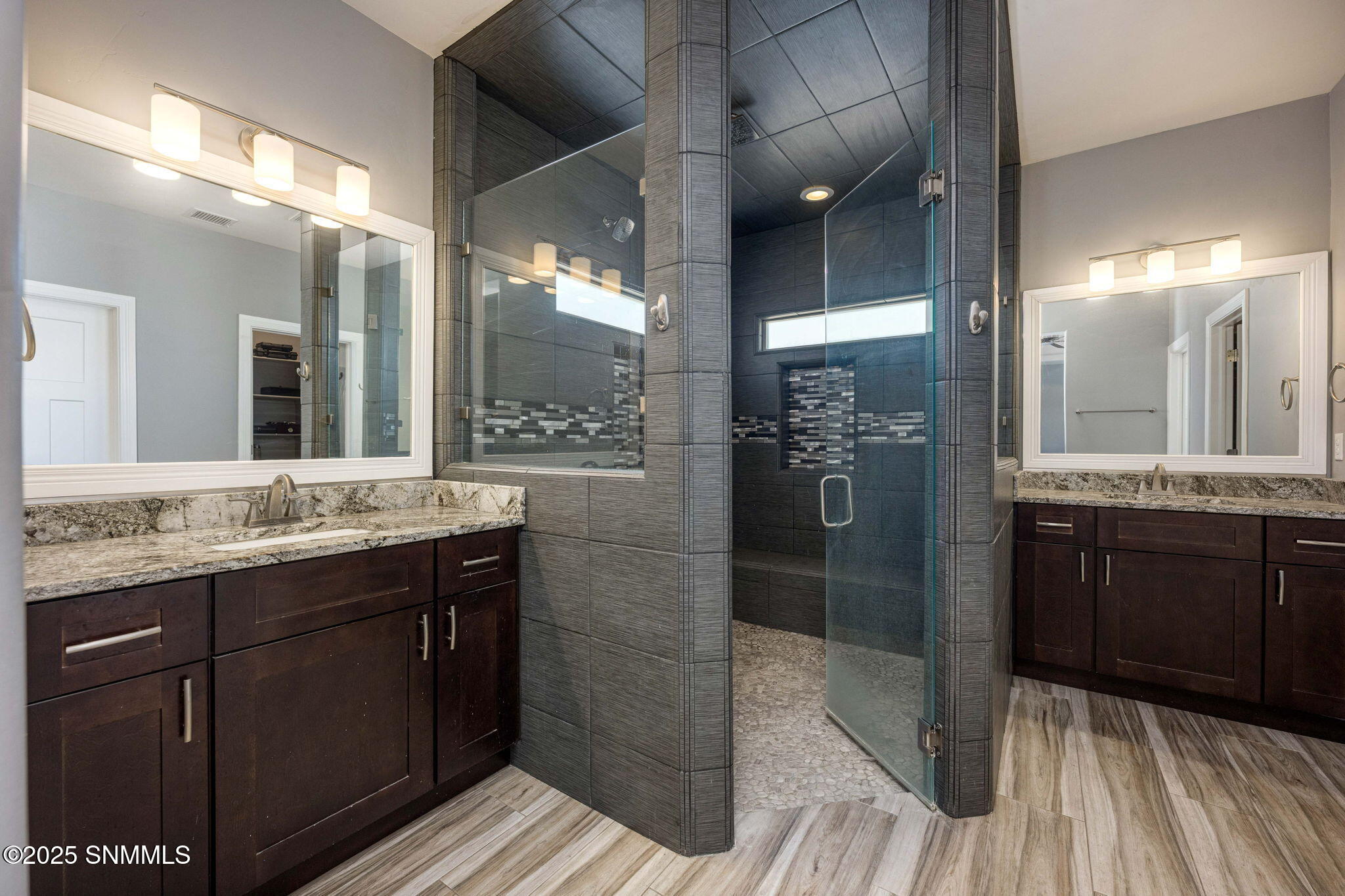 21-web-or-mls-Snappin Homes (Bink2914)-2