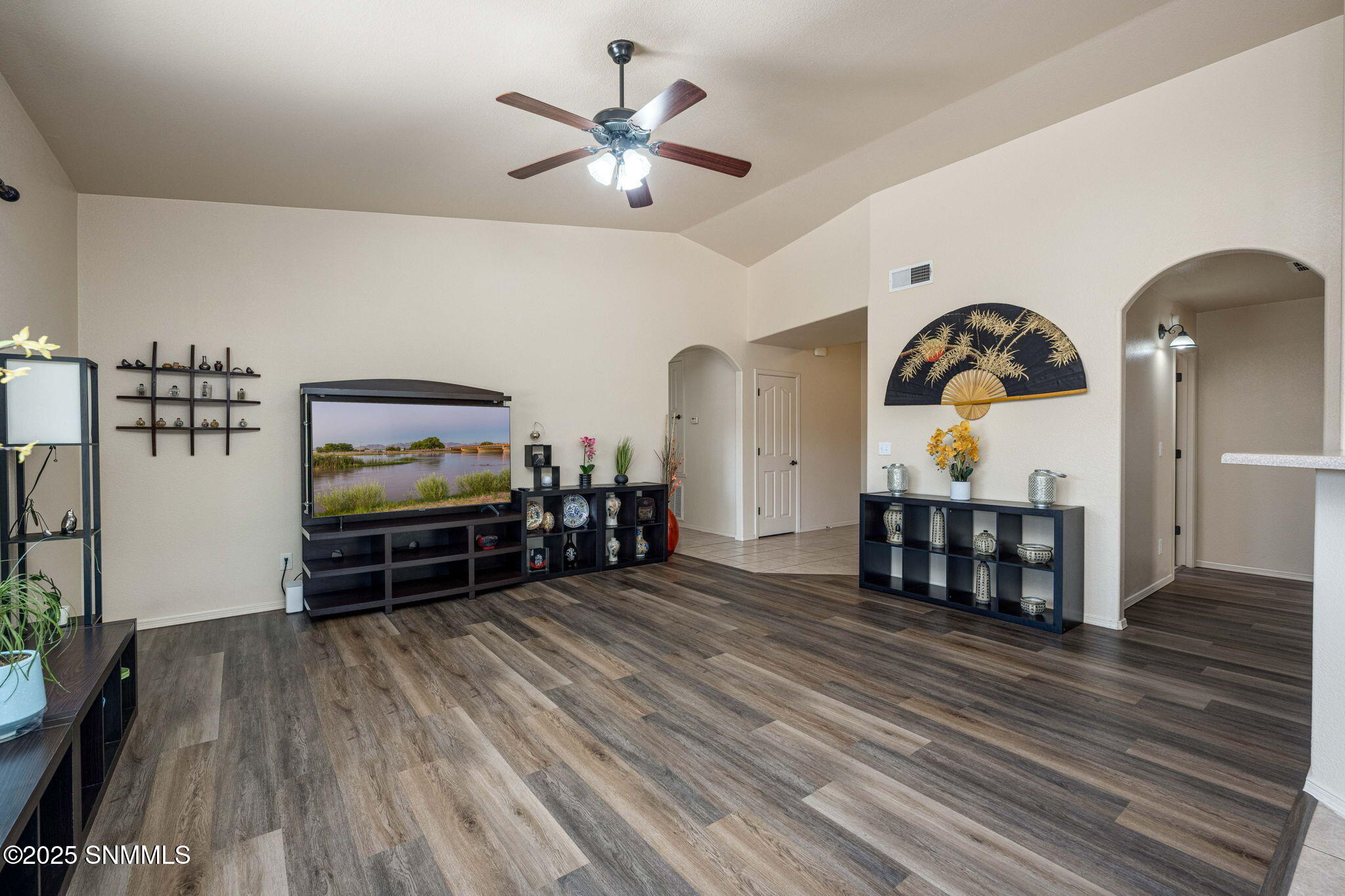 6-web-or-mls-Snappin Homes (PyramidPeak4