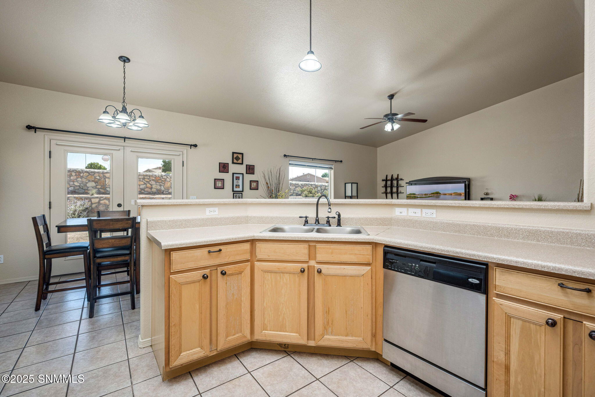 12-web-or-mls-Snappin Homes (PyramidPeak