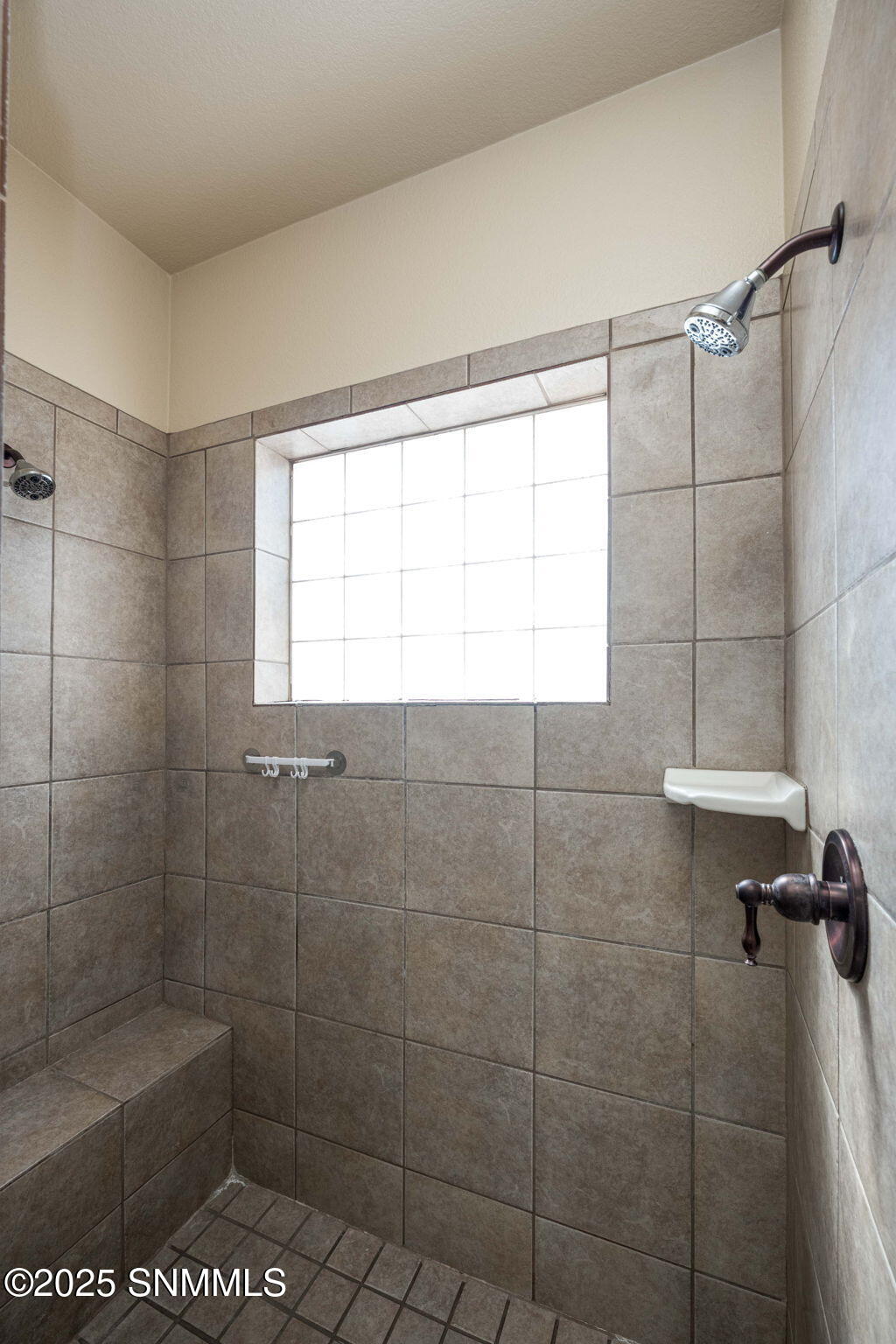 21-web-or-mls-Snappin Homes (PyramidPeak