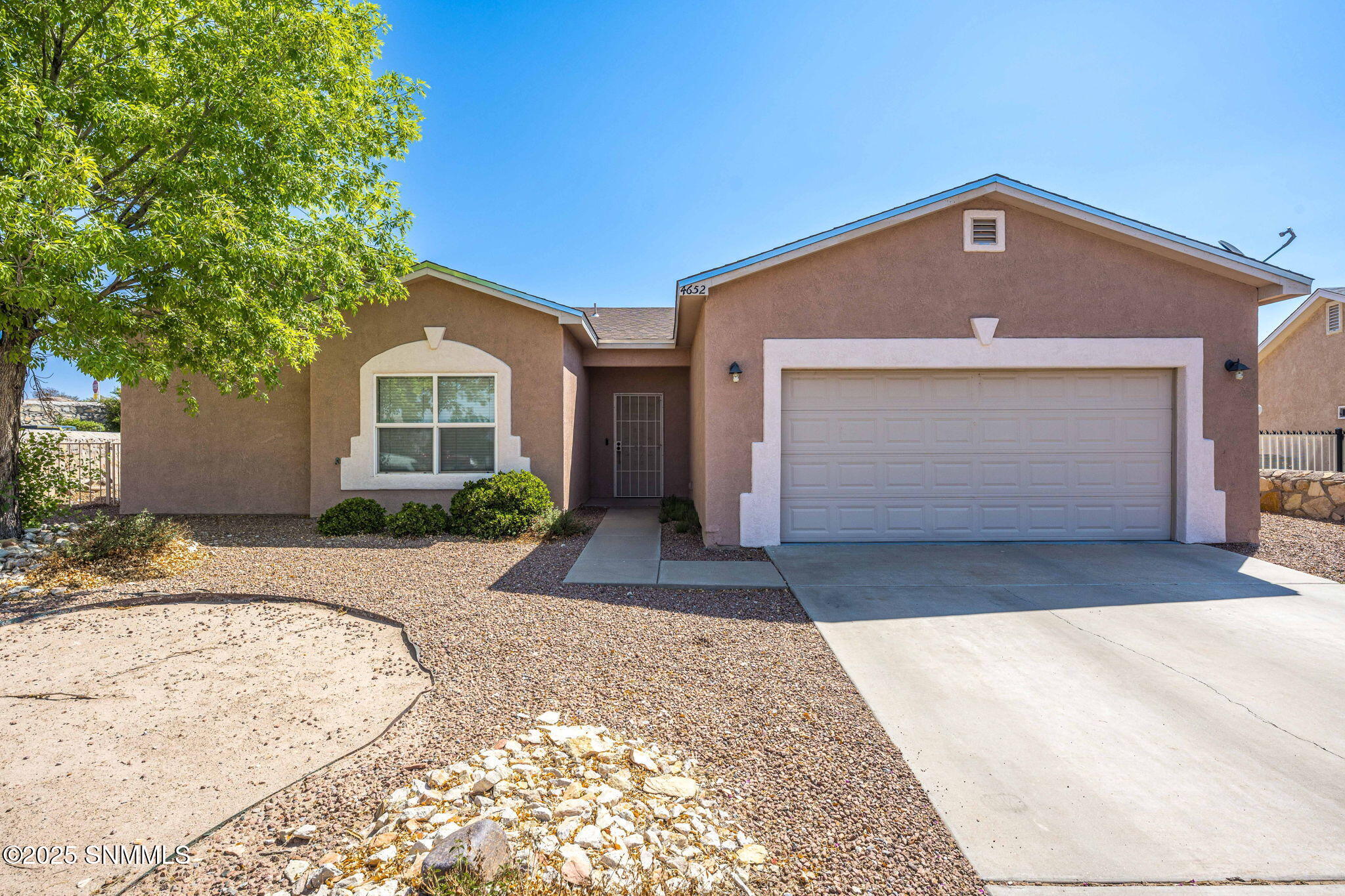 1-web-or-mls-Snappin Homes (PyramidPeak4