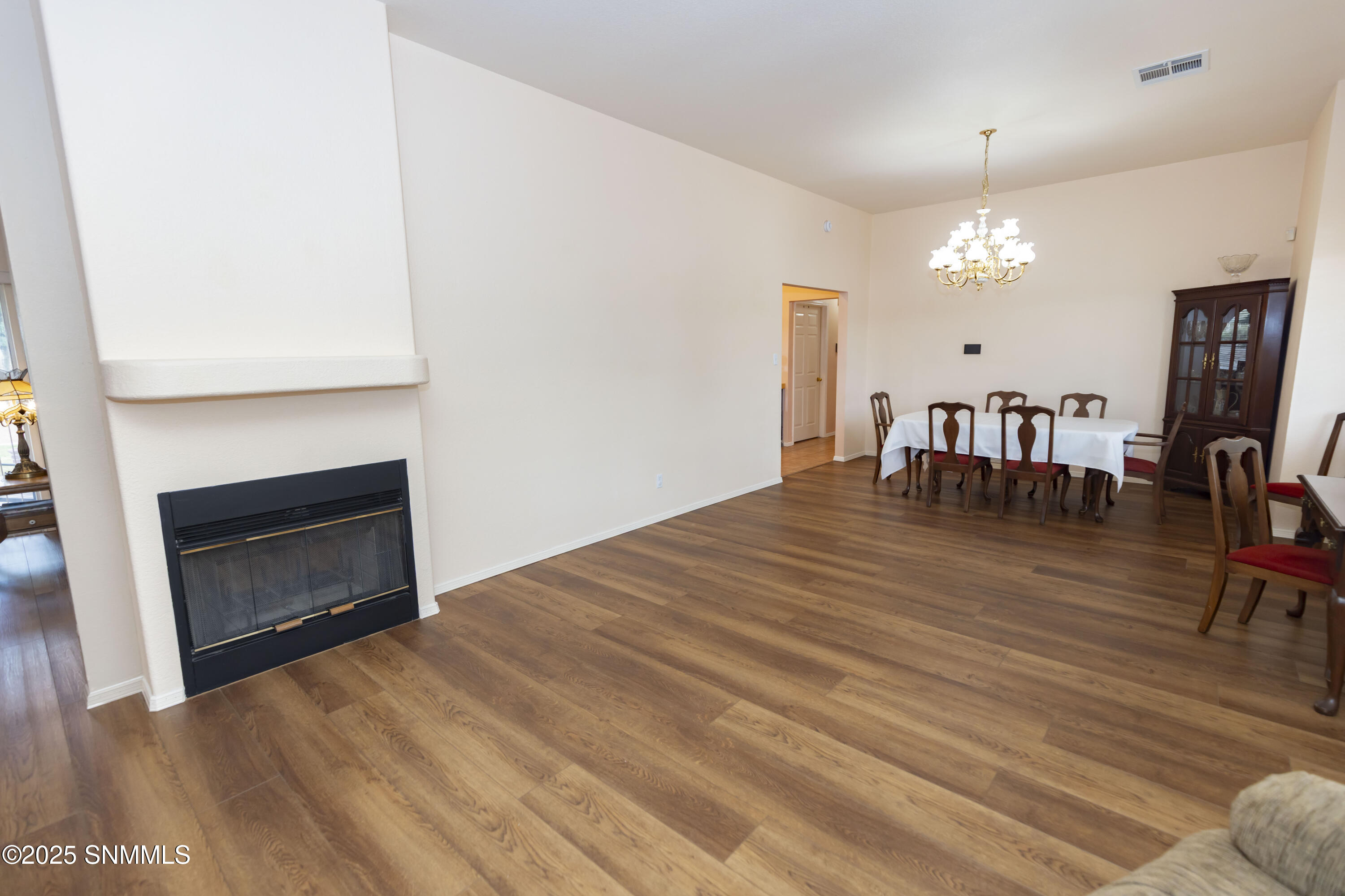 Dual sided fireplace