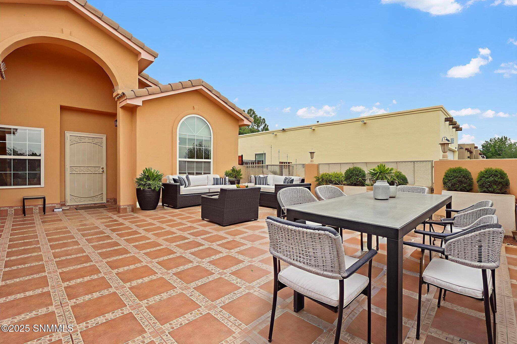 2-web-or-mls-IMG_2573 virtually staged