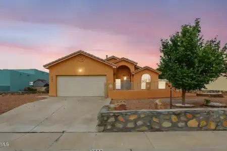 4282 Calle de Estrellas, Las Cruces, New Mexico 88012, 4 Bedrooms Bedrooms, ,2 BathroomsBathrooms,Residential,For Sale,Calle de Estrellas,2502206