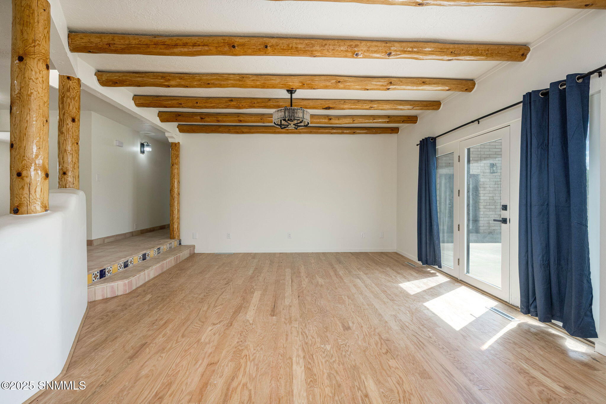 9-web-or-mls-Snappin Homes (Carver1032)-