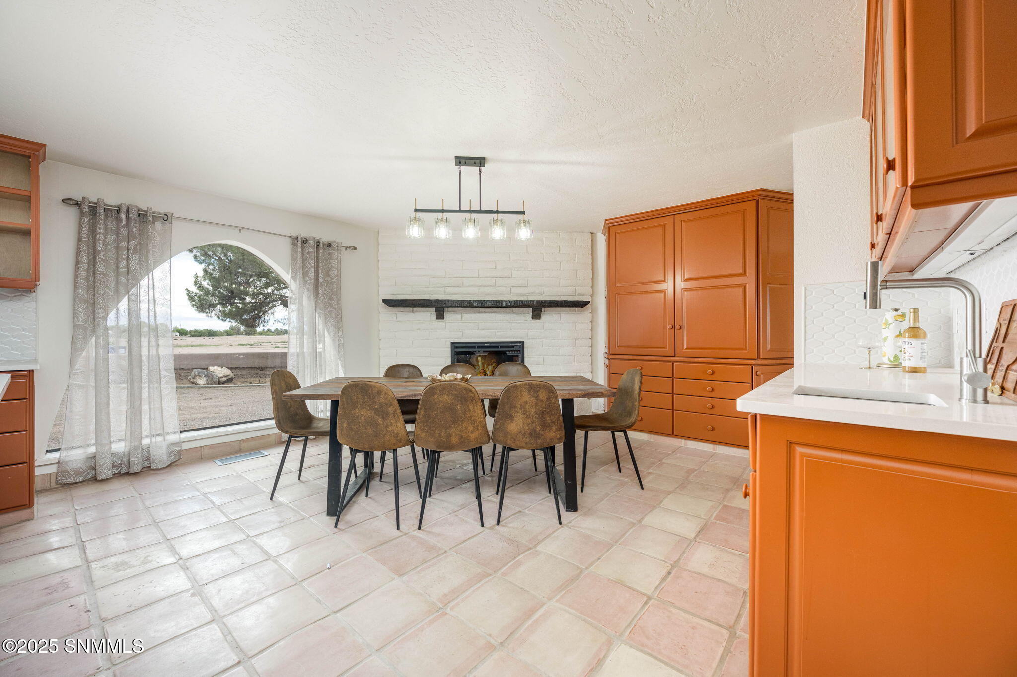 13-web-or-mls-Snappin Homes (Carver1032)