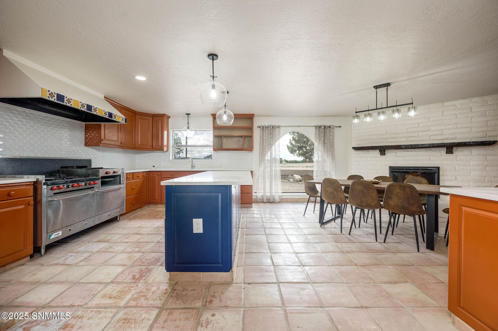 15-web-or-mls-Snappin Homes (Carver1032)