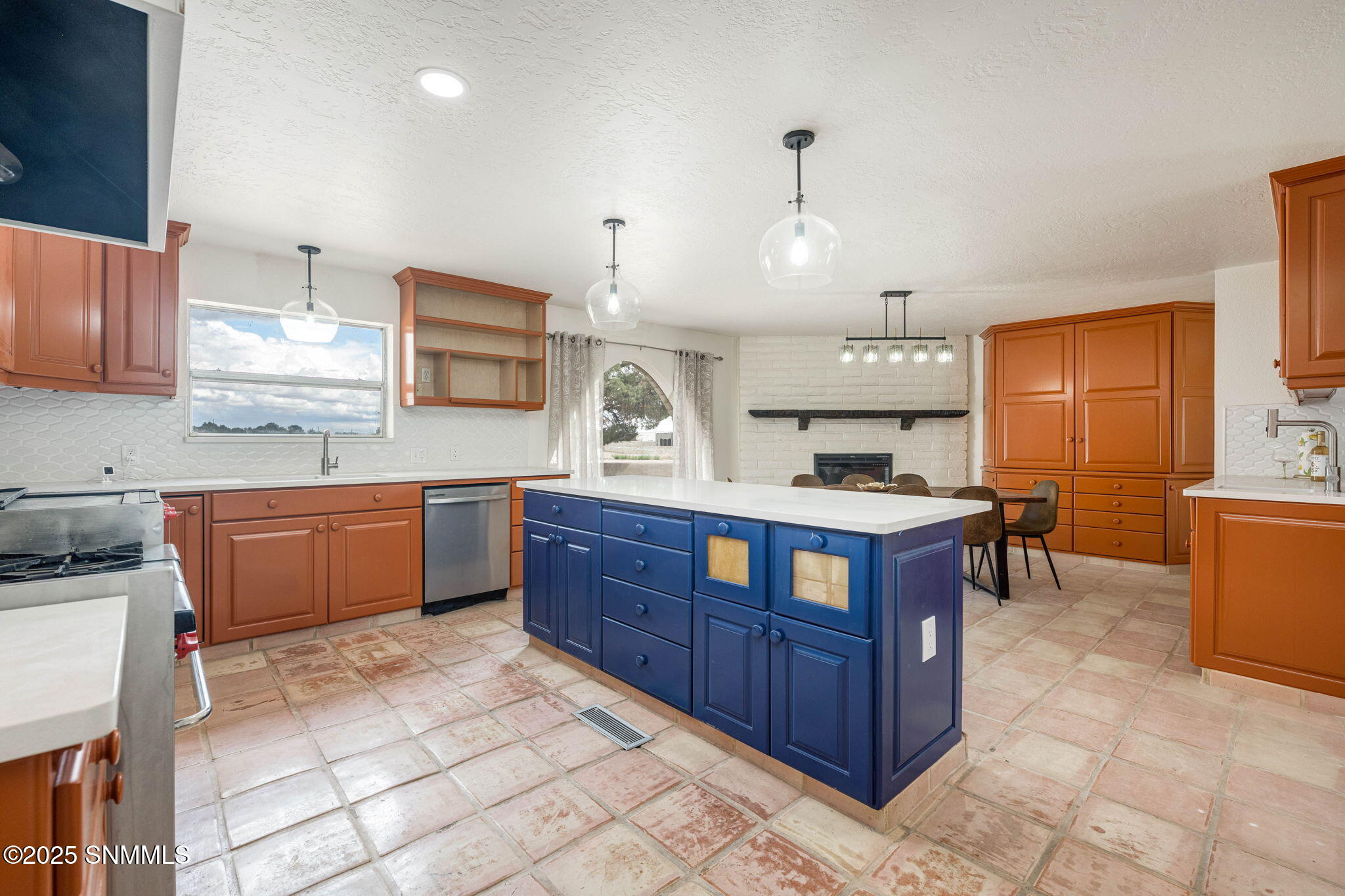 19-web-or-mls-Snappin Homes (Carver1032)