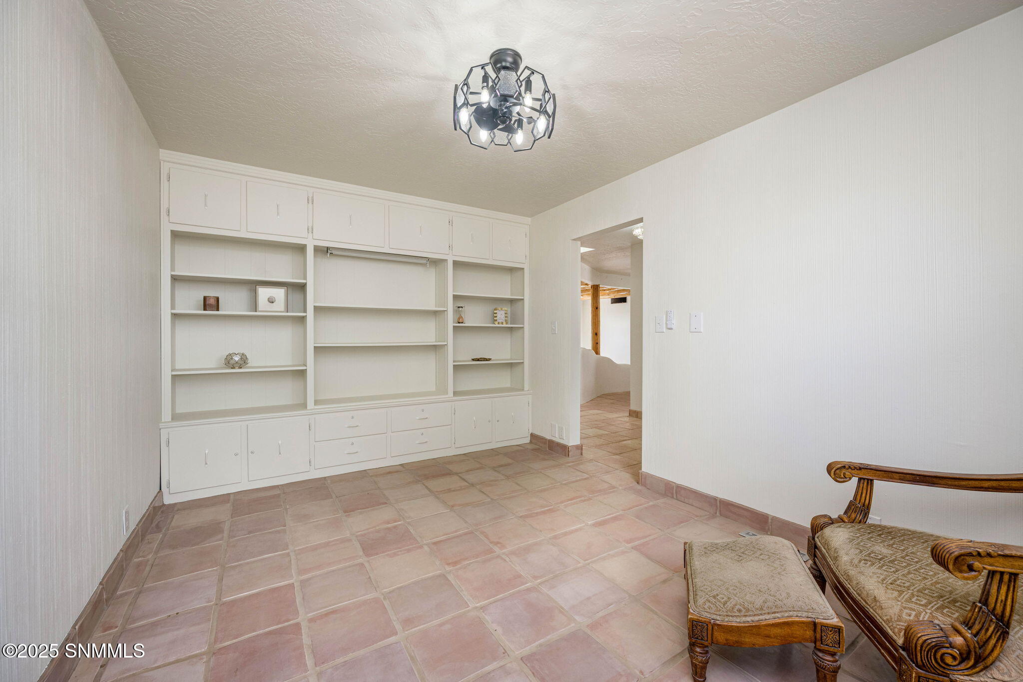 21-web-or-mls-Snappin Homes (Carver1032)