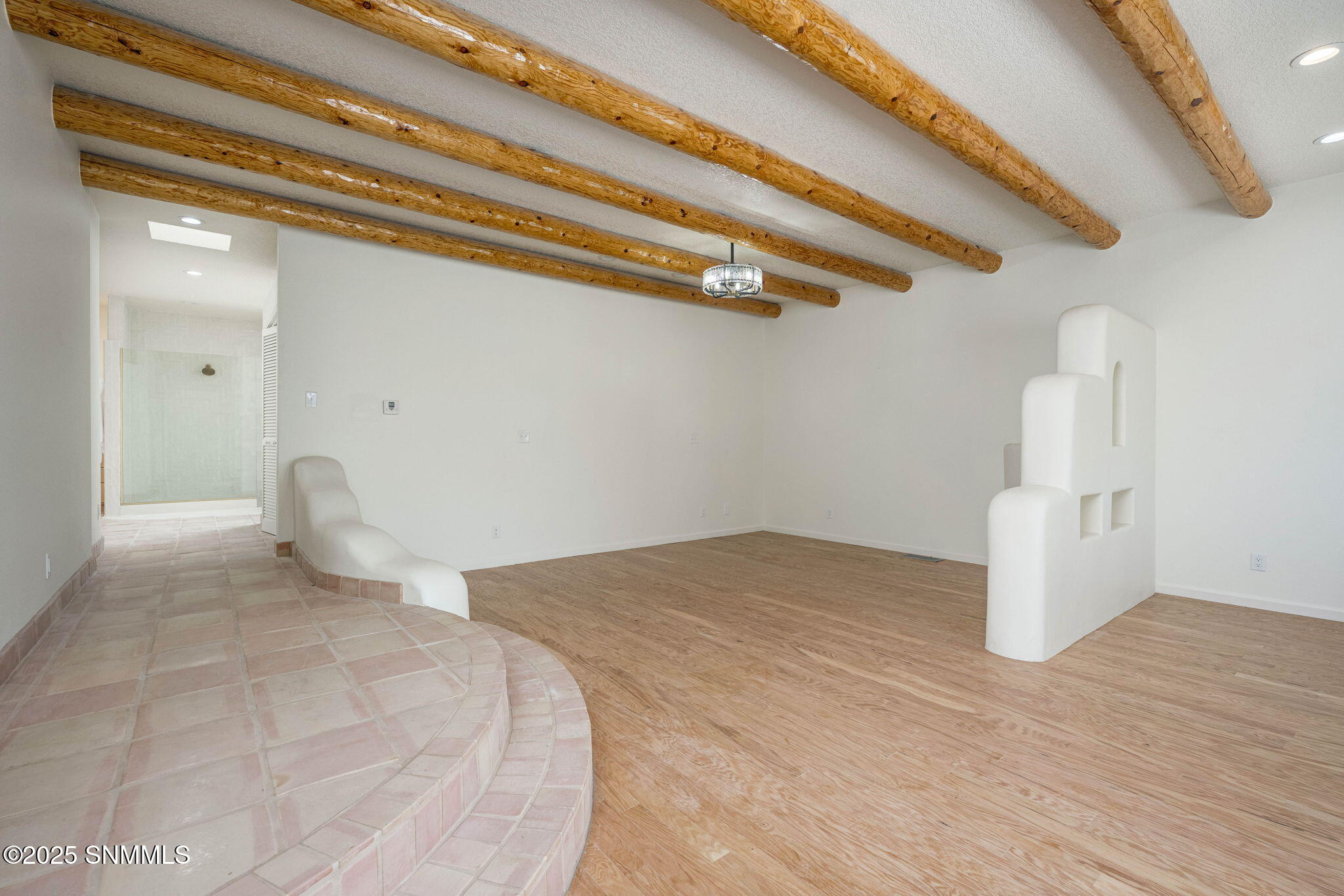 25-web-or-mls-Snappin Homes (Carver1032)