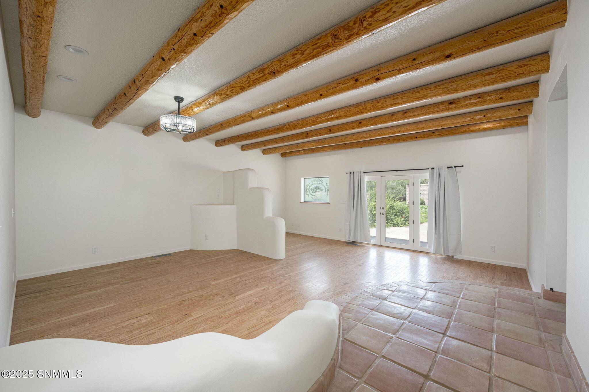 26-web-or-mls-Snappin Homes (Carver1032)