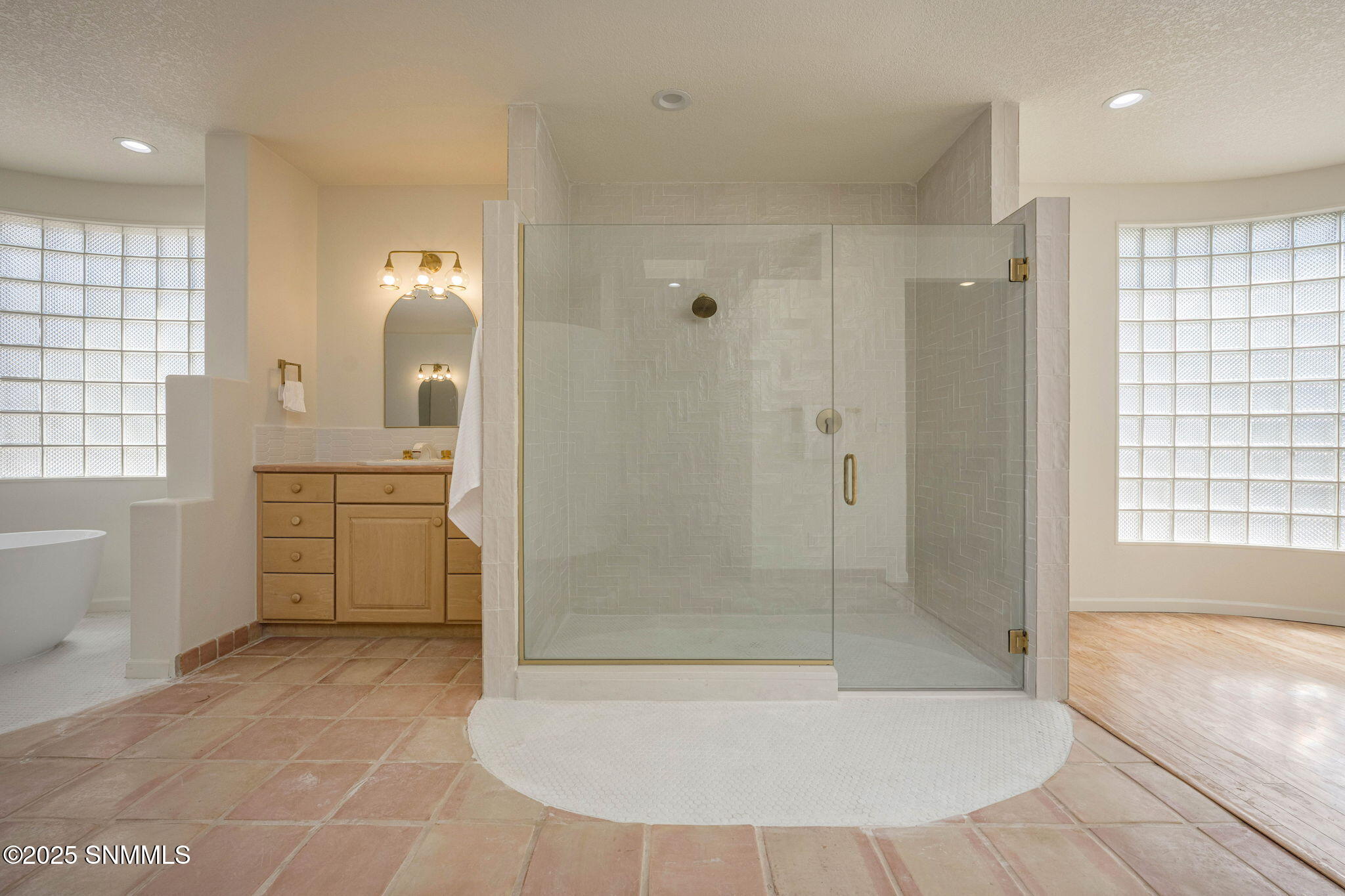 28-web-or-mls-Snappin Homes (Carver1032)