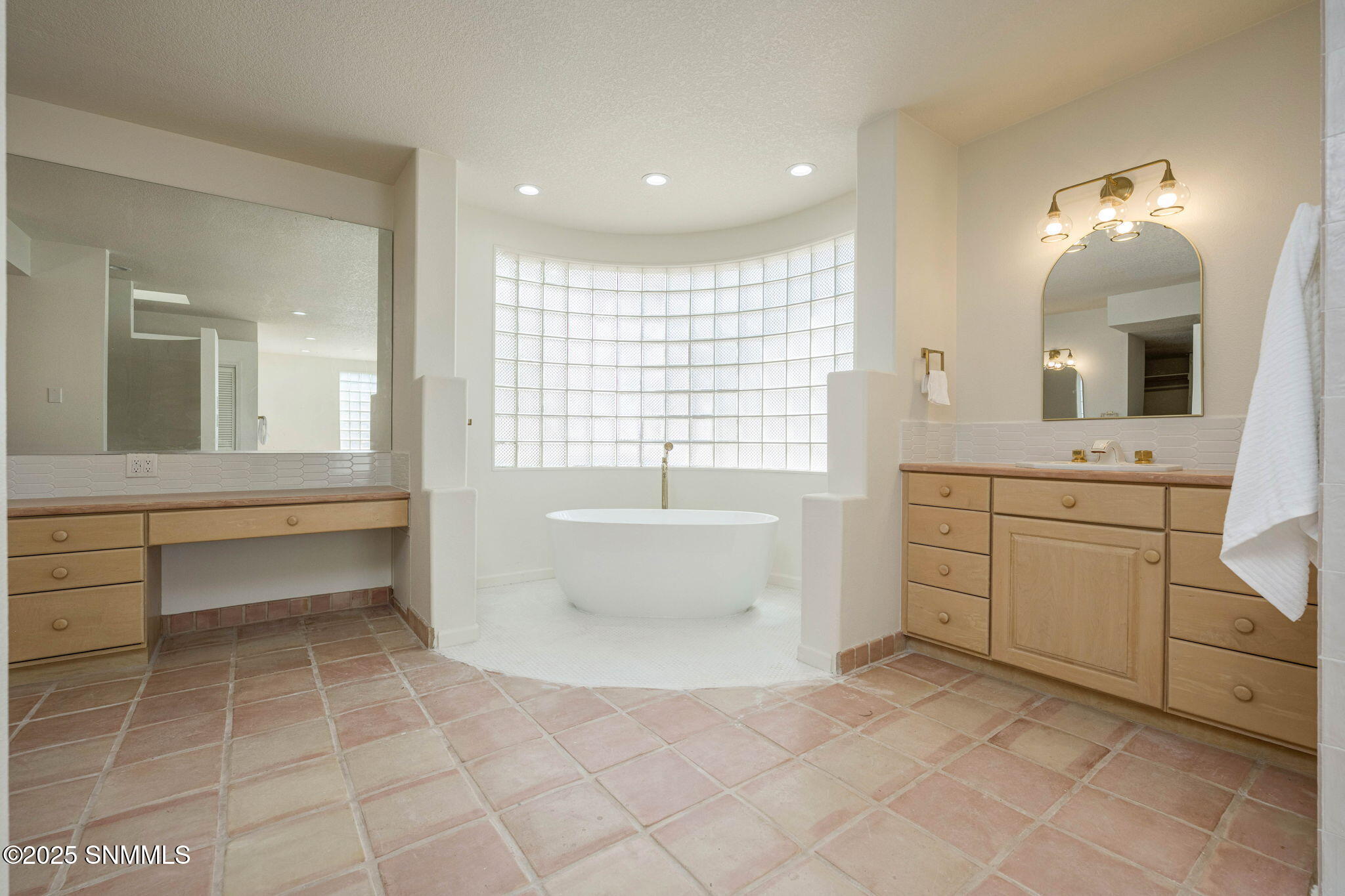 33-web-or-mls-Snappin Homes (Carver1032)