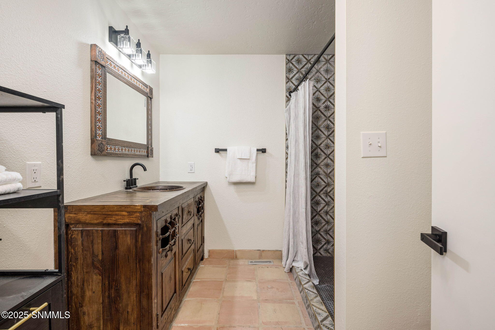 45-web-or-mls-Snappin Homes (Carver1032)