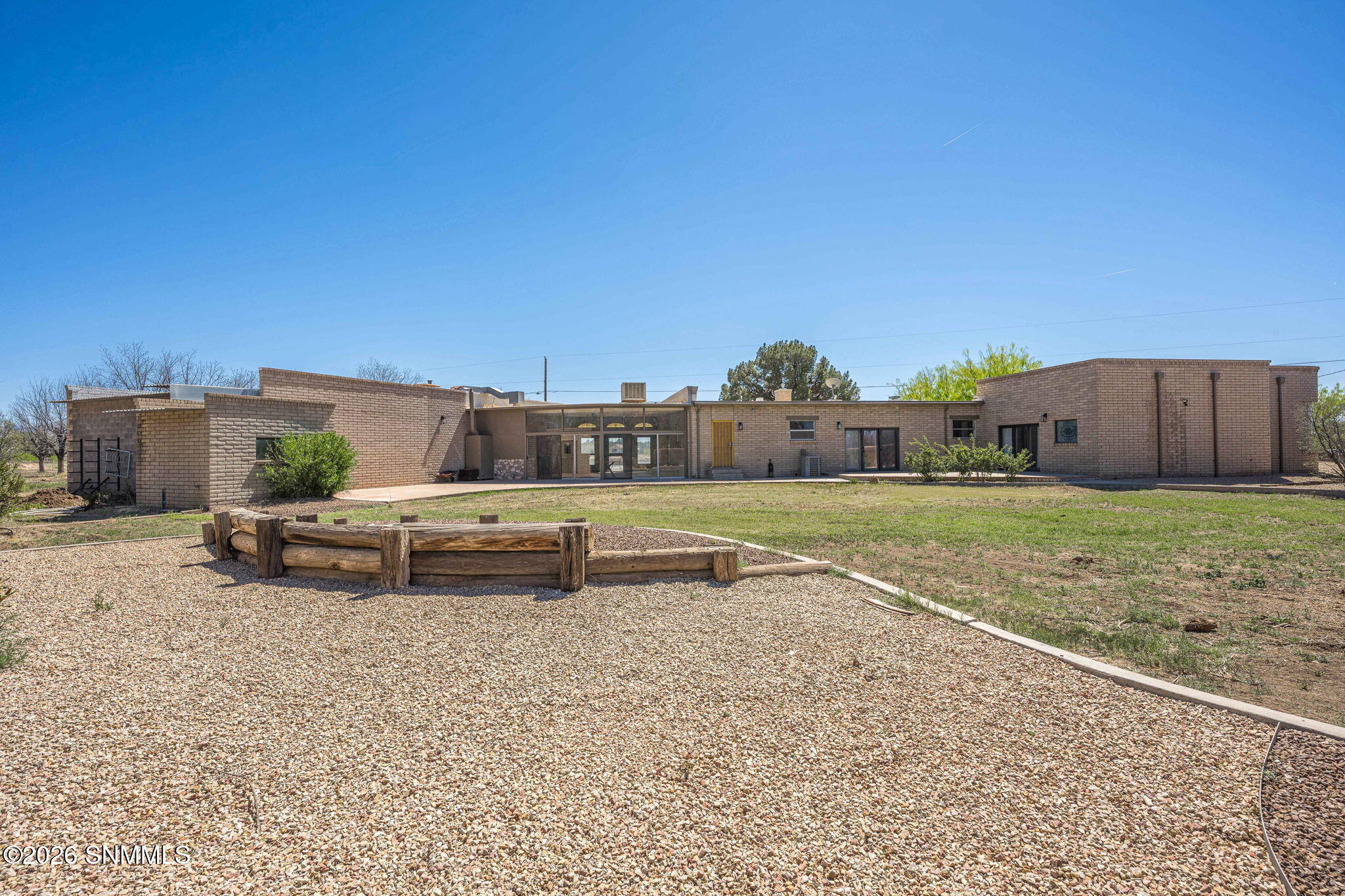 13-web-or-mls-Snappin Homes (Carver1032n