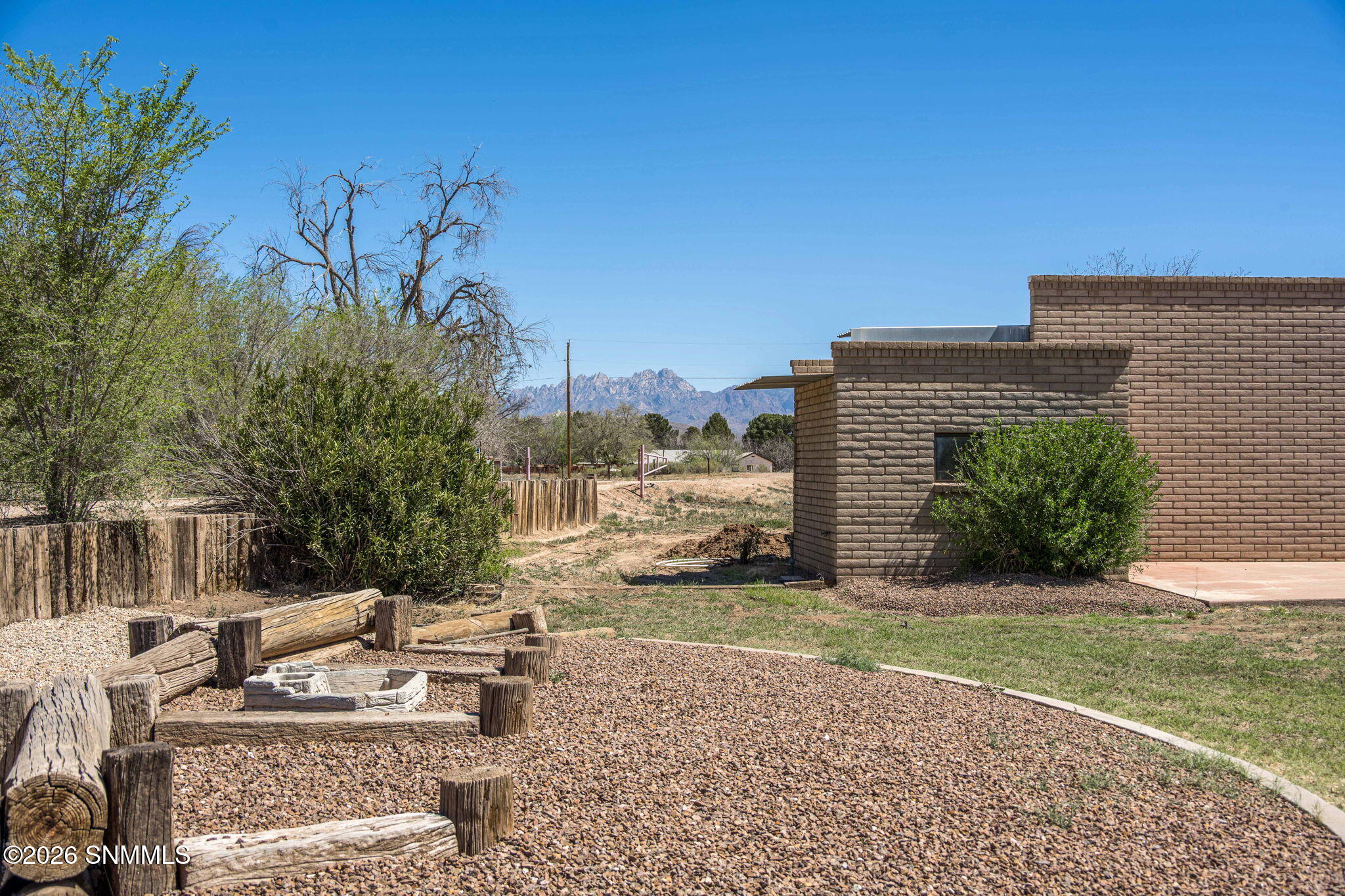 15-web-or-mls-Snappin Homes (Carver1032n