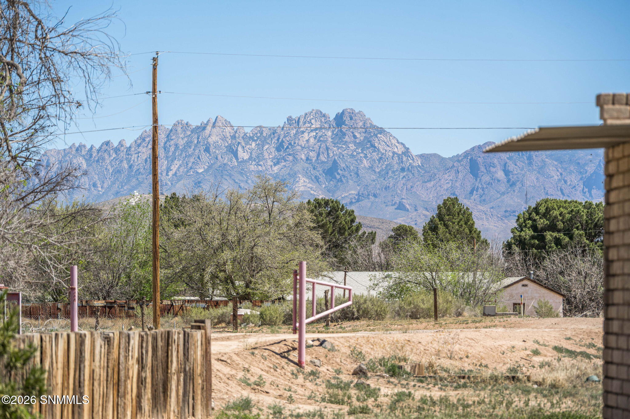 16-web-or-mls-Snappin Homes (Carver1032n