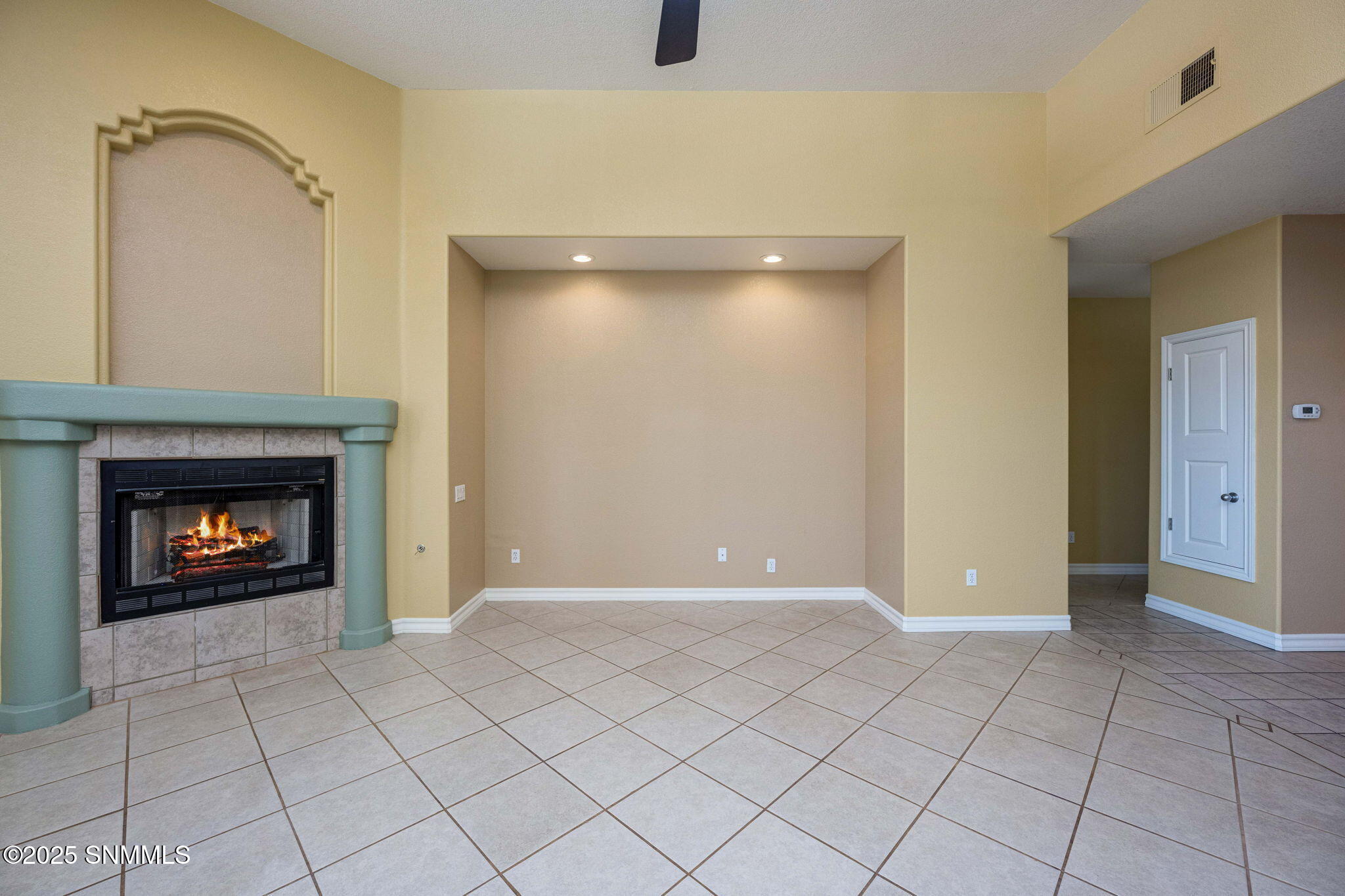 11-web-or-mls-Snappin Homes (Boldt2755)-