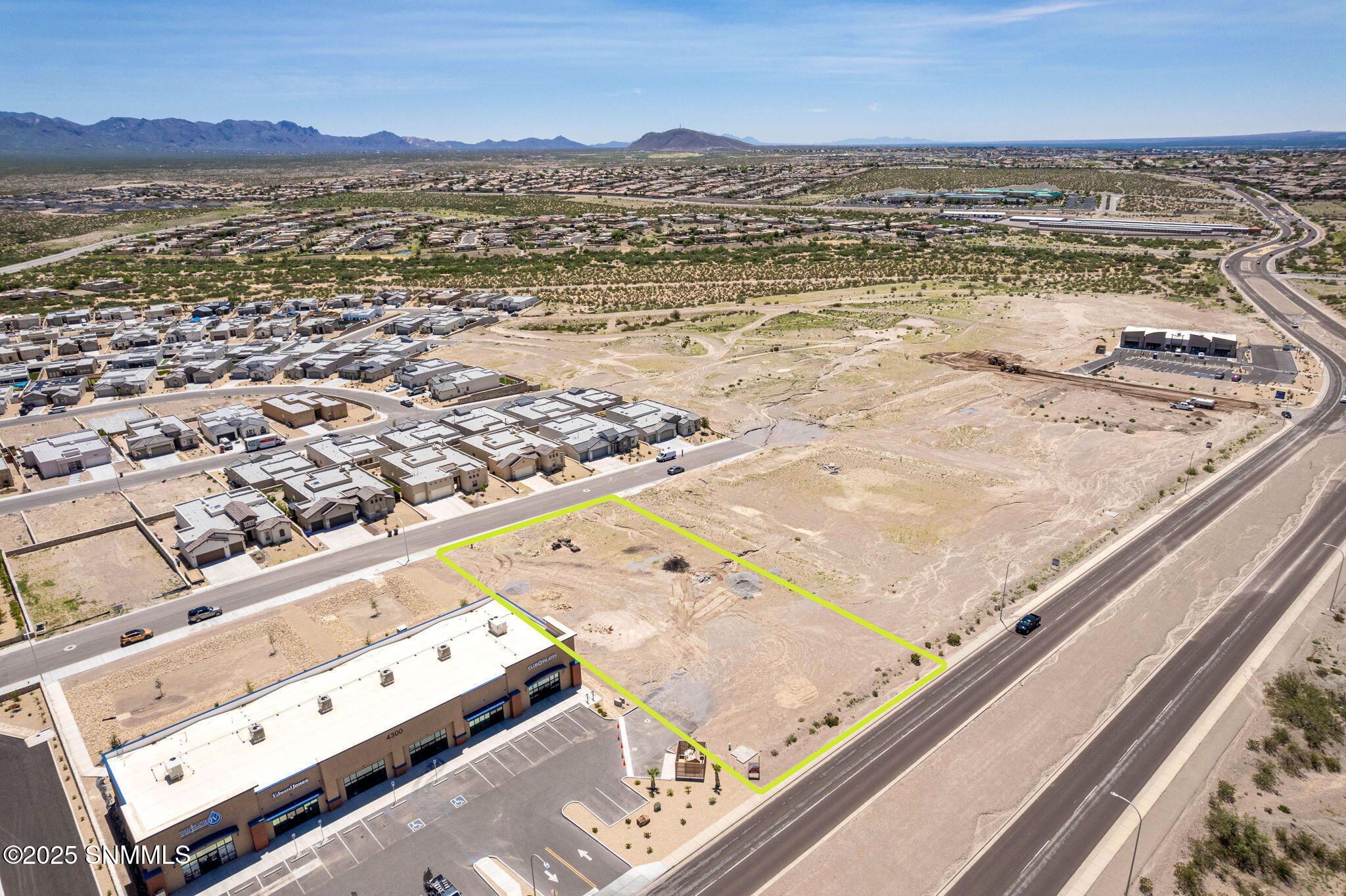 5-web-or-mls-Snappin Homes (SonomaRanch4