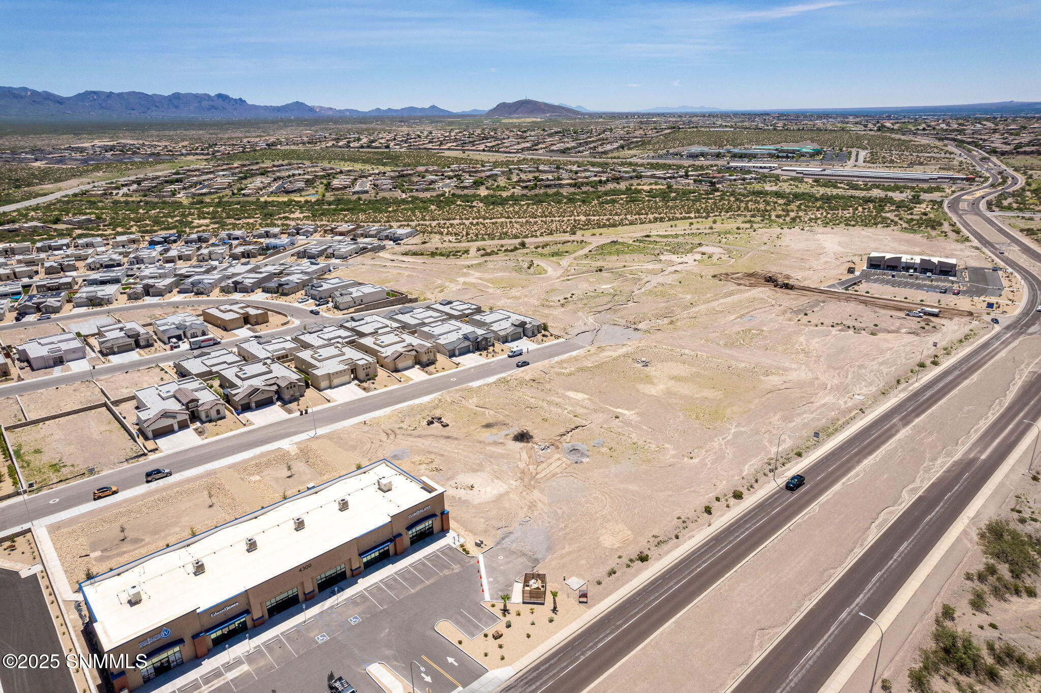 6-web-or-mls-Snappin Homes (SonomaRanch4