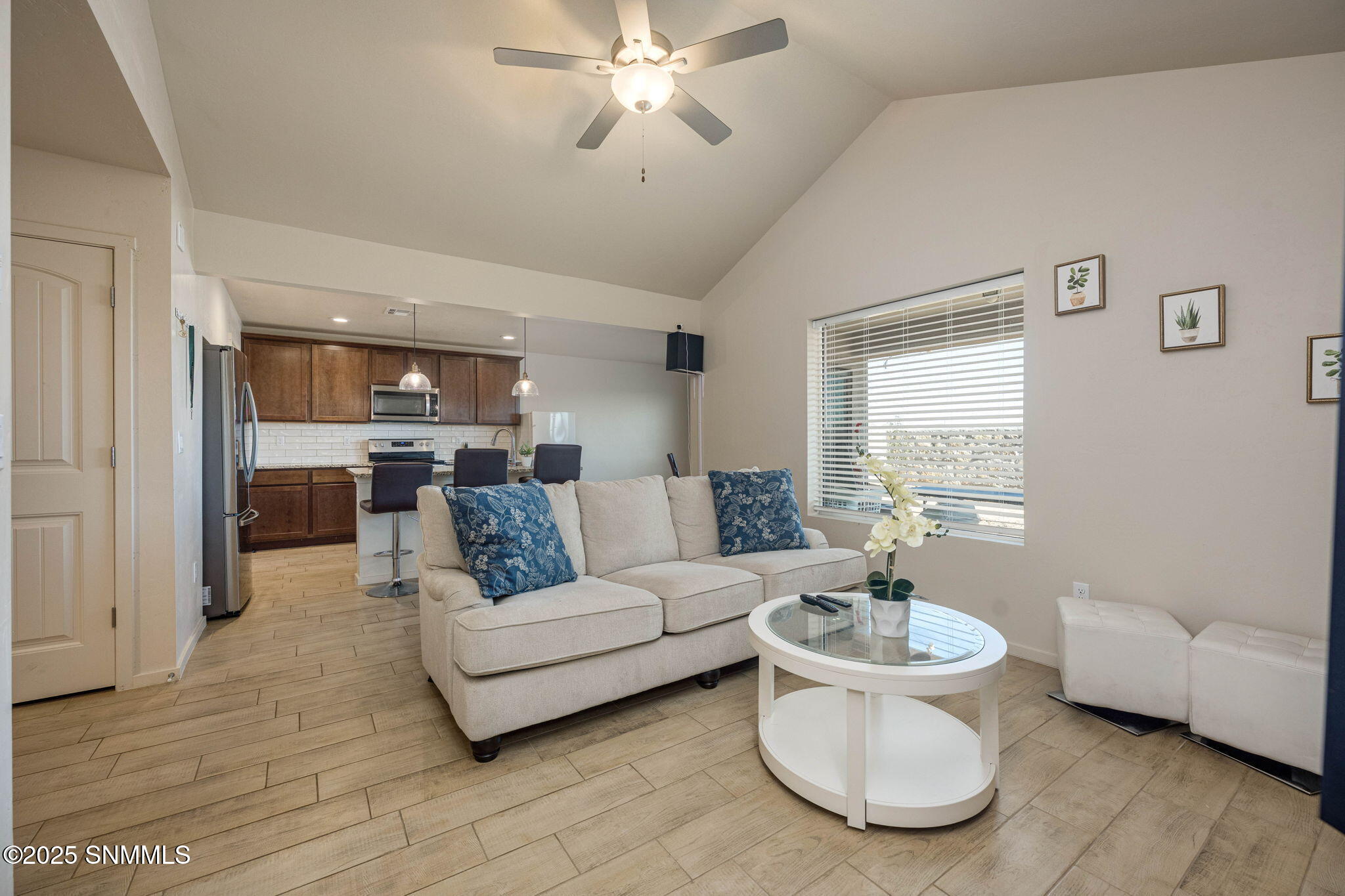 10-web-or-mls-Snappin Homes (Kailasa4925