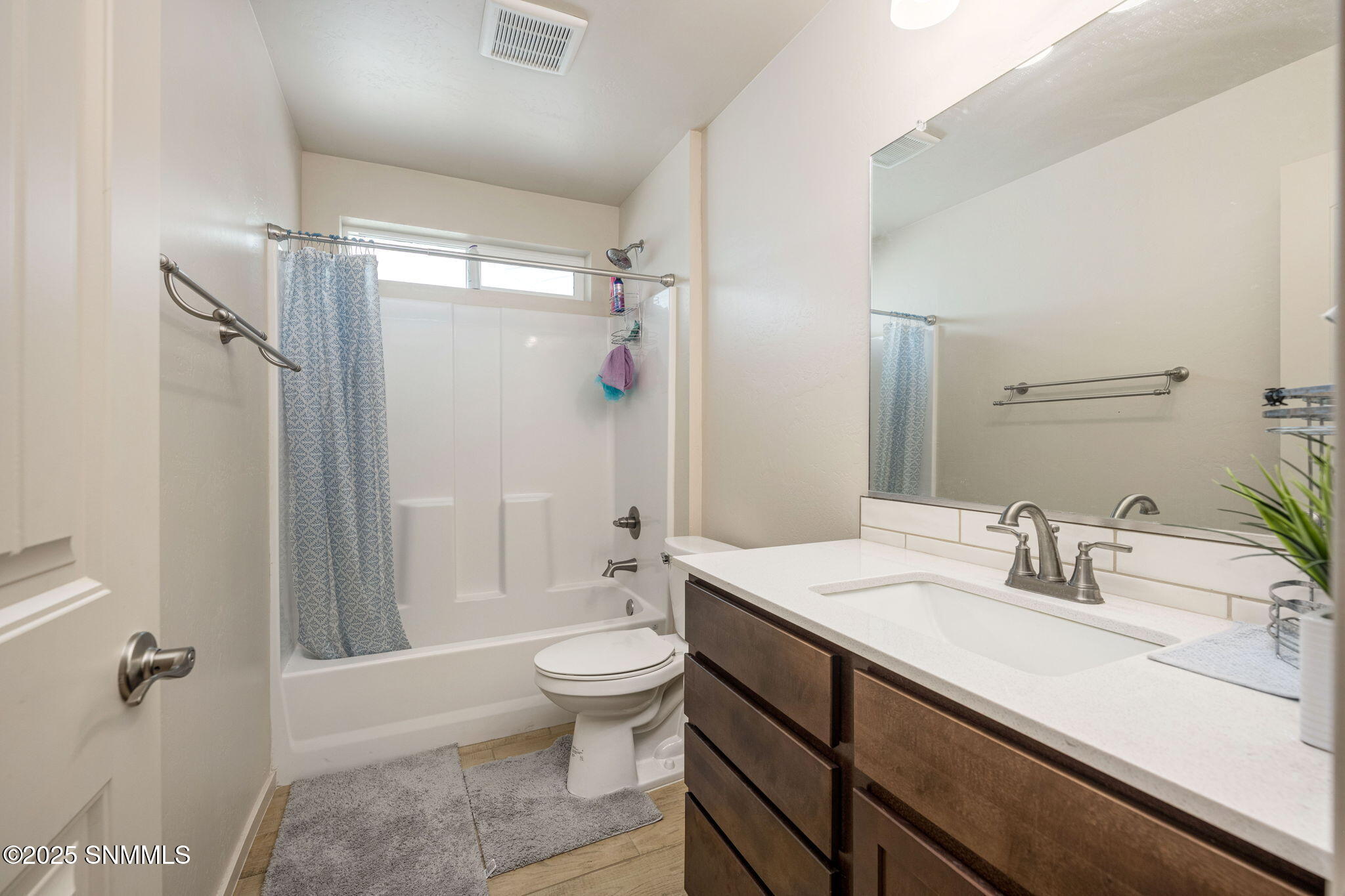 23-web-or-mls-Snappin Homes (Kailasa4925