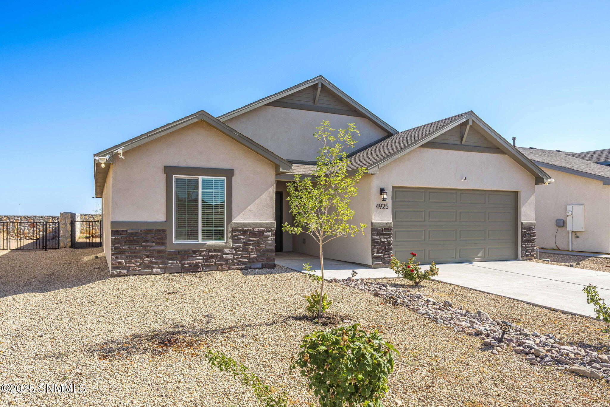 2-web-or-mls-Snappin Homes (Kailasa4925)