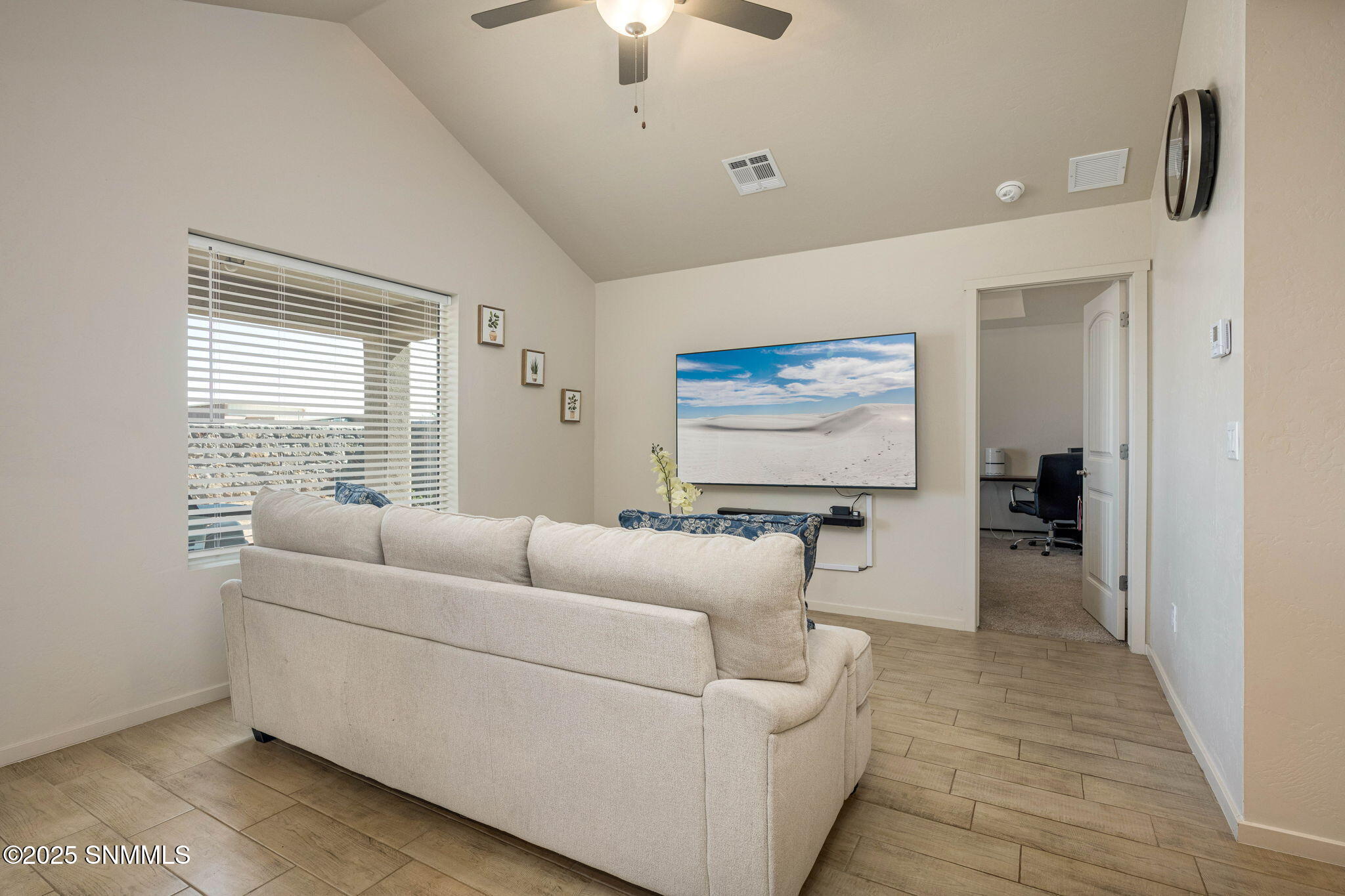 8-web-or-mls-Snappin Homes (Kailasa4925)