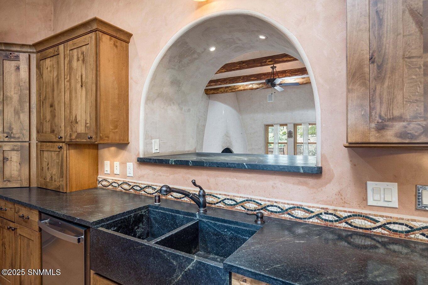 18-Kitchen-12 Loma Real Rd