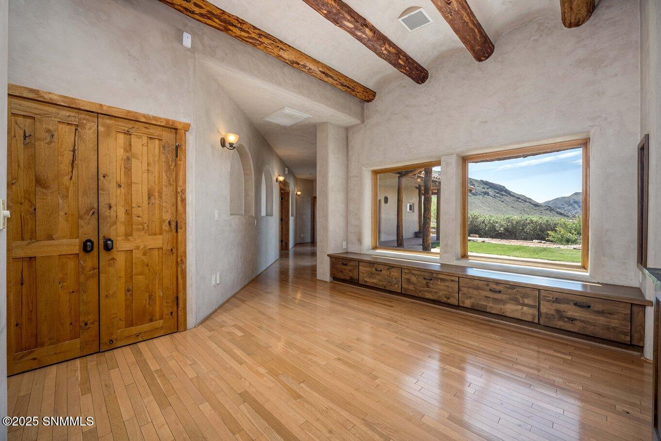 22-Hallway to Master BR-12 Loma Real Rd