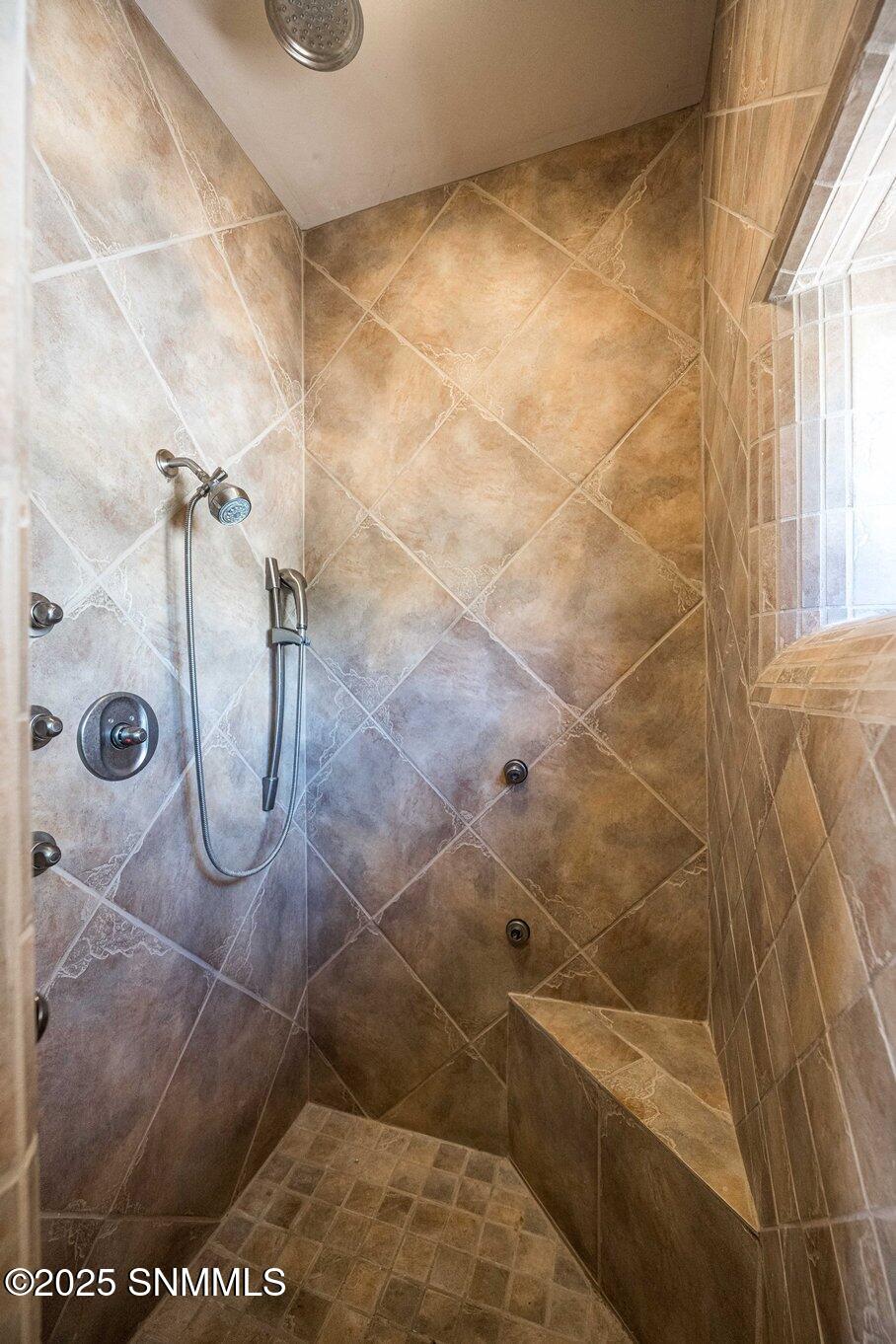 30-Master Bath-12 Loma Real Rd