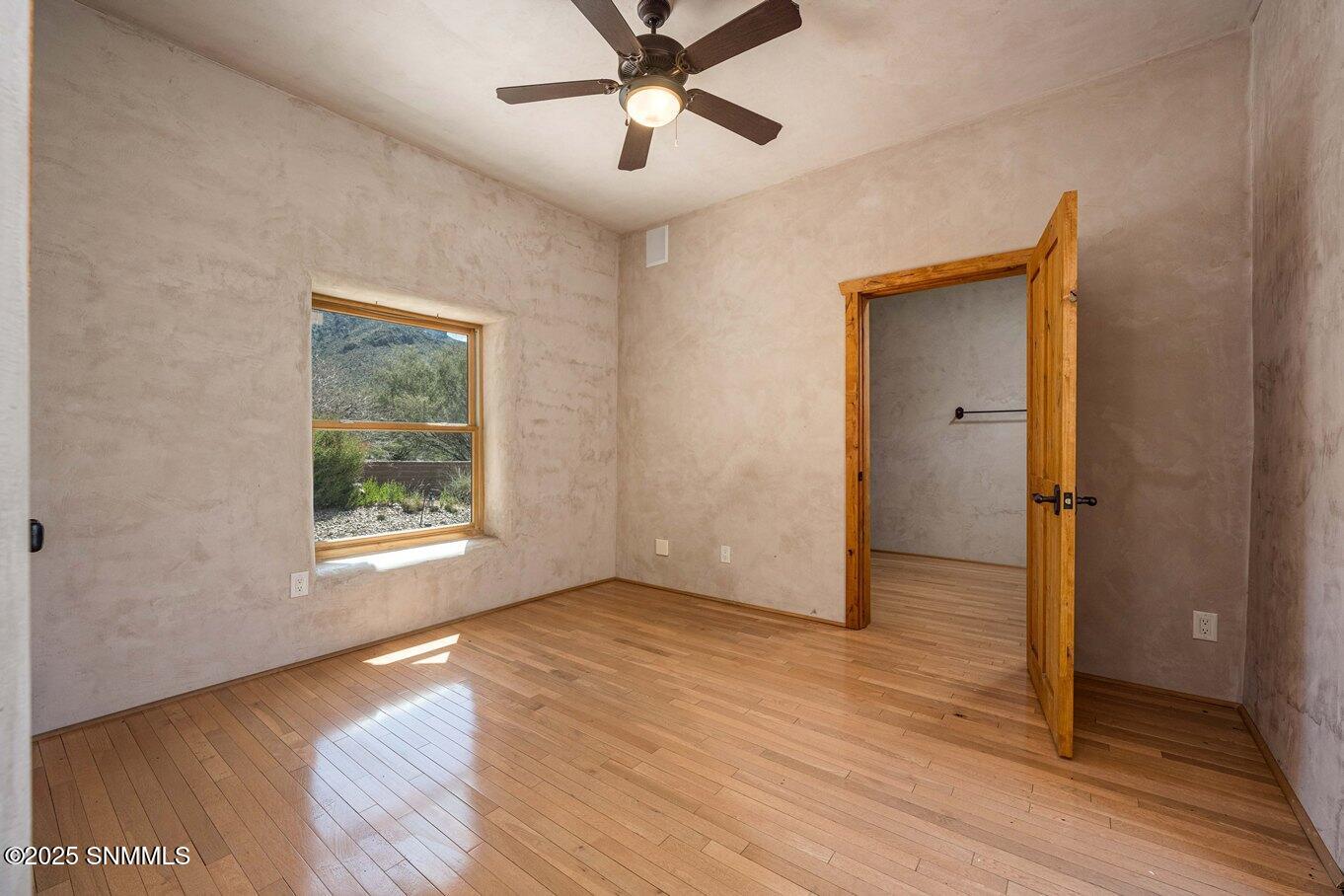 33-Bedroom2-12 Loma Real Rd